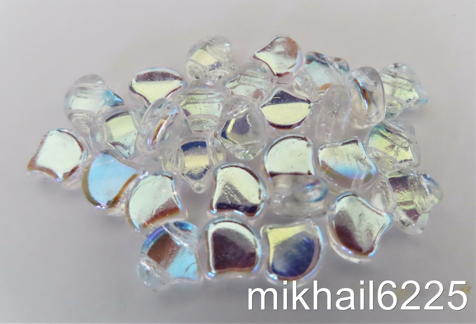 20 7.5 x 7.5 mm Czech Glass Matubo Ginkgo Leaf Beads: Crystal AB