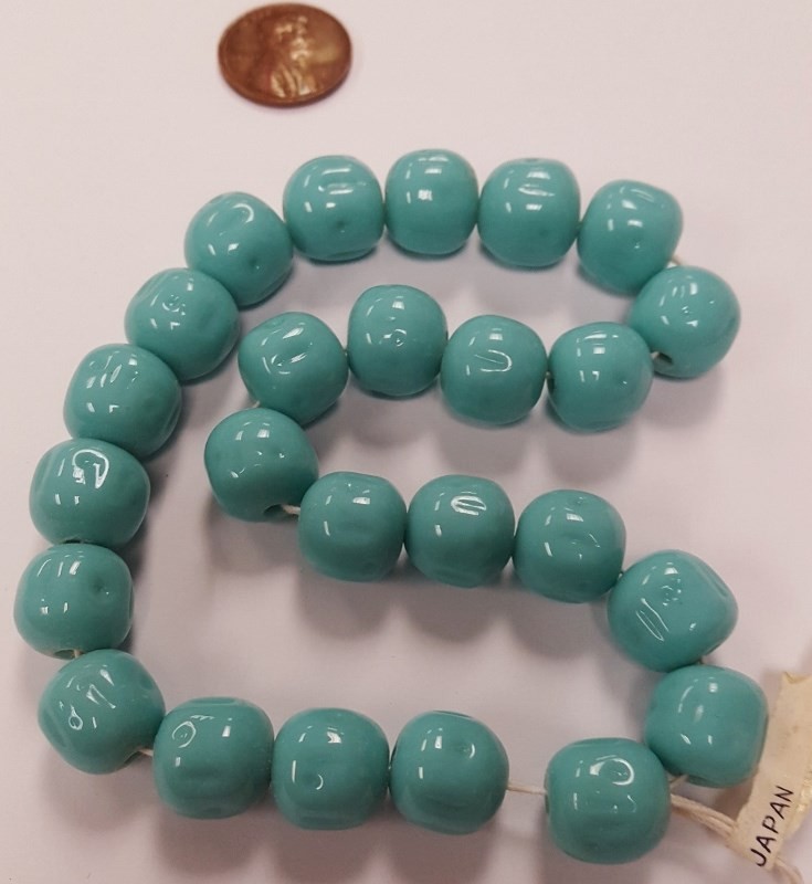 24 VINTAGE JAPANESE CHERRY BRAND GLASS GREEN TURQUOISE 13mm. BAROQUE BEADS 4685T