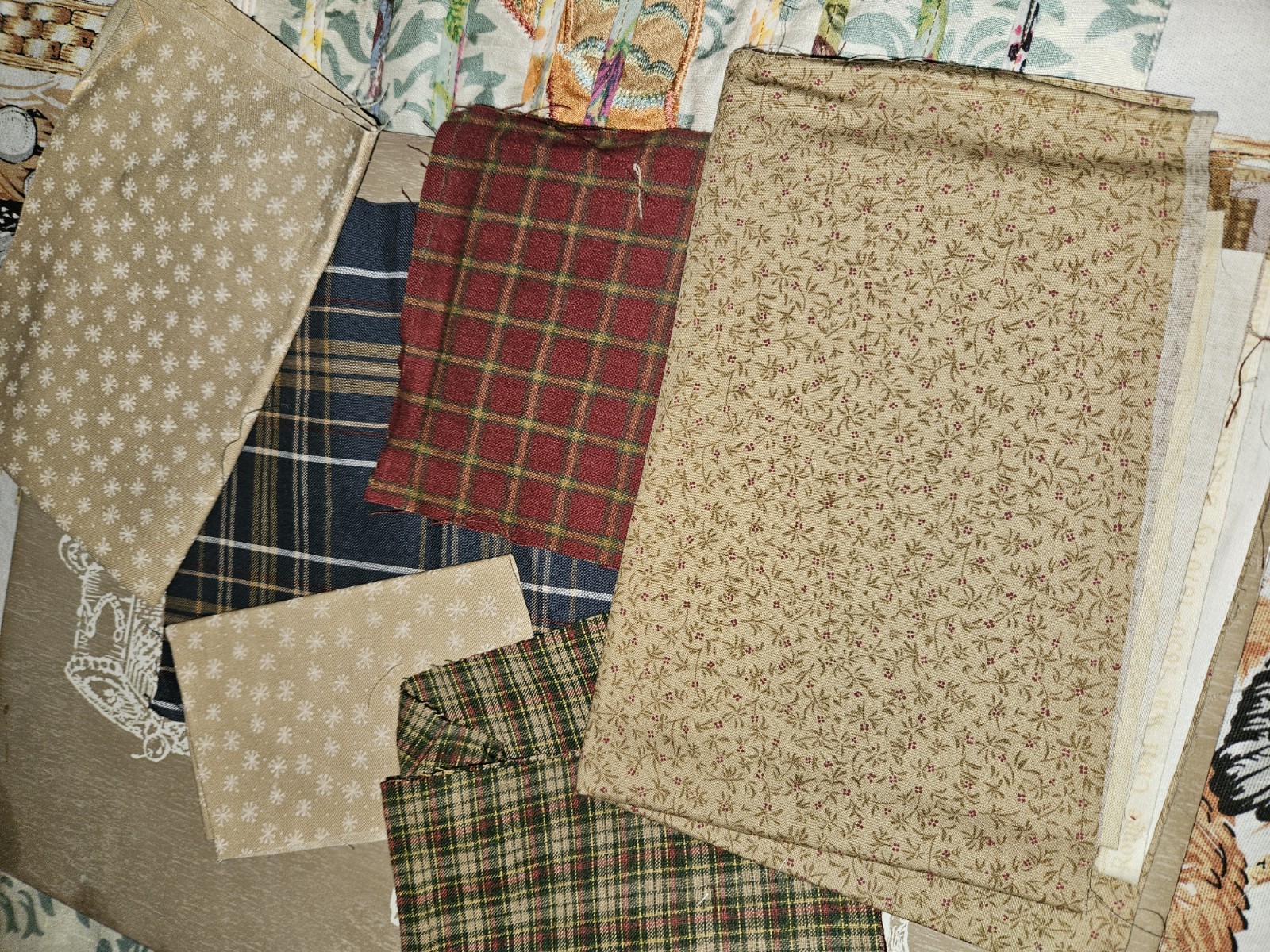 Quilting Fall Fabric Scraps Scrappy Stash Builder Crafts Cotton Lot 2.5 Llbs