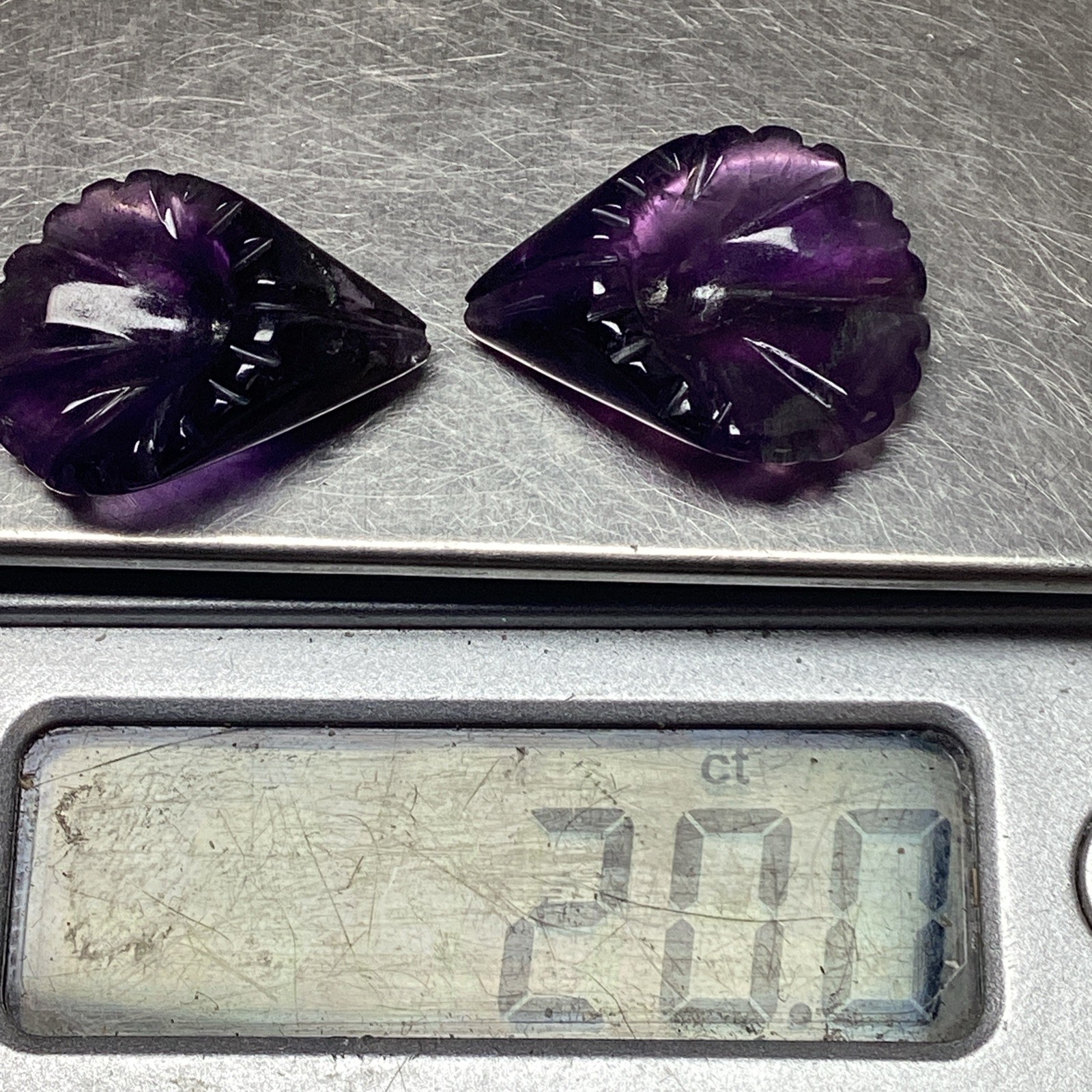 Pair Vintage Amethyst Lily Beads 20 Carats 19 mm #272
