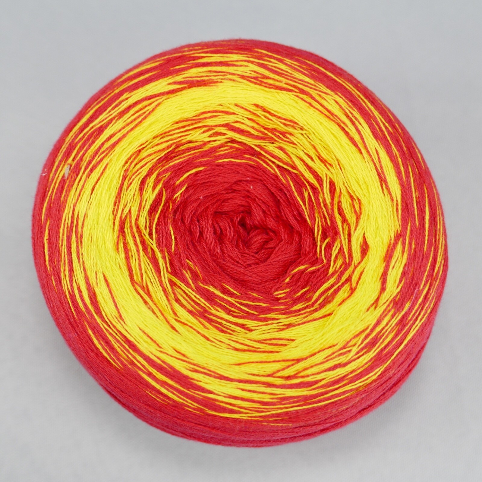 Hobbii Cotton Kings Sultan Red and Golden Yellow 875yds Fingering/Sock 200g