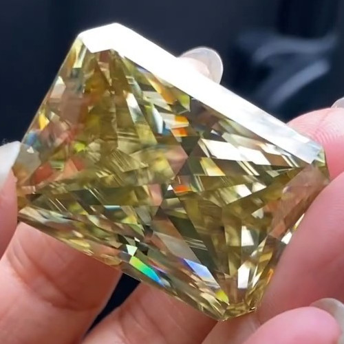 3.50 Ct Certified VVS1 D Grade Radiant Cut 8×10 MM Natural Yellow Diamond