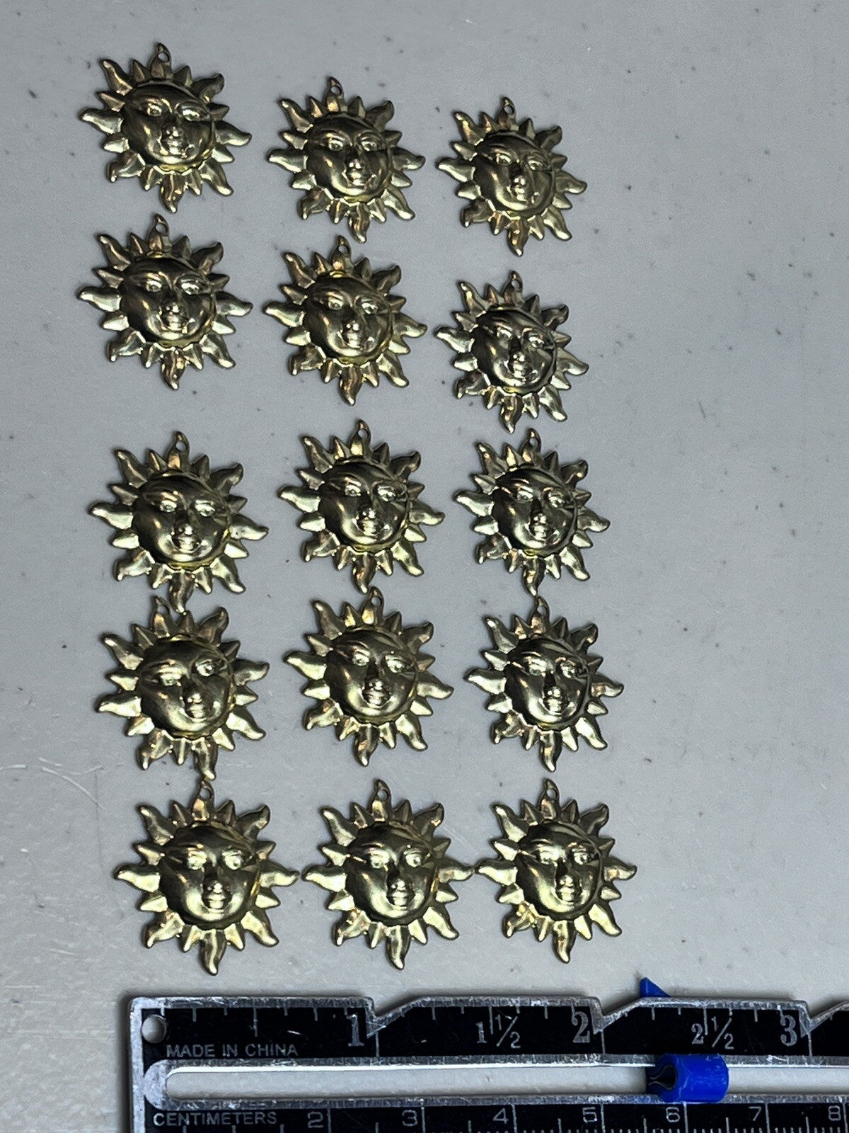 15 PCS Raw Brass Sunny Sun Face Charm Pendant 20mm Jewelry Craft Findings