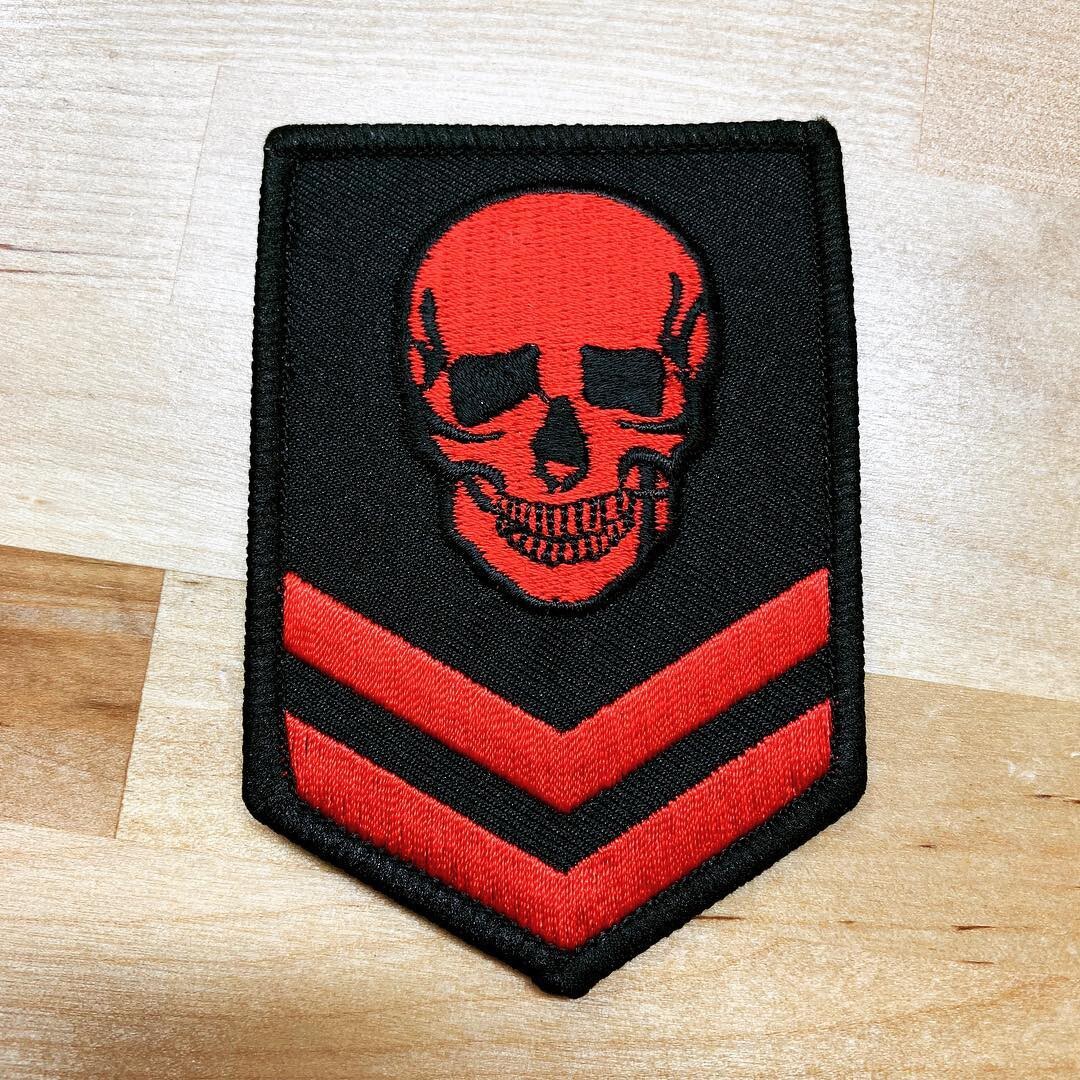 RED SKULL PATCH embroidered iron-on MILITARY SKELETON MORALE DEATH EMBLEM DEVIL