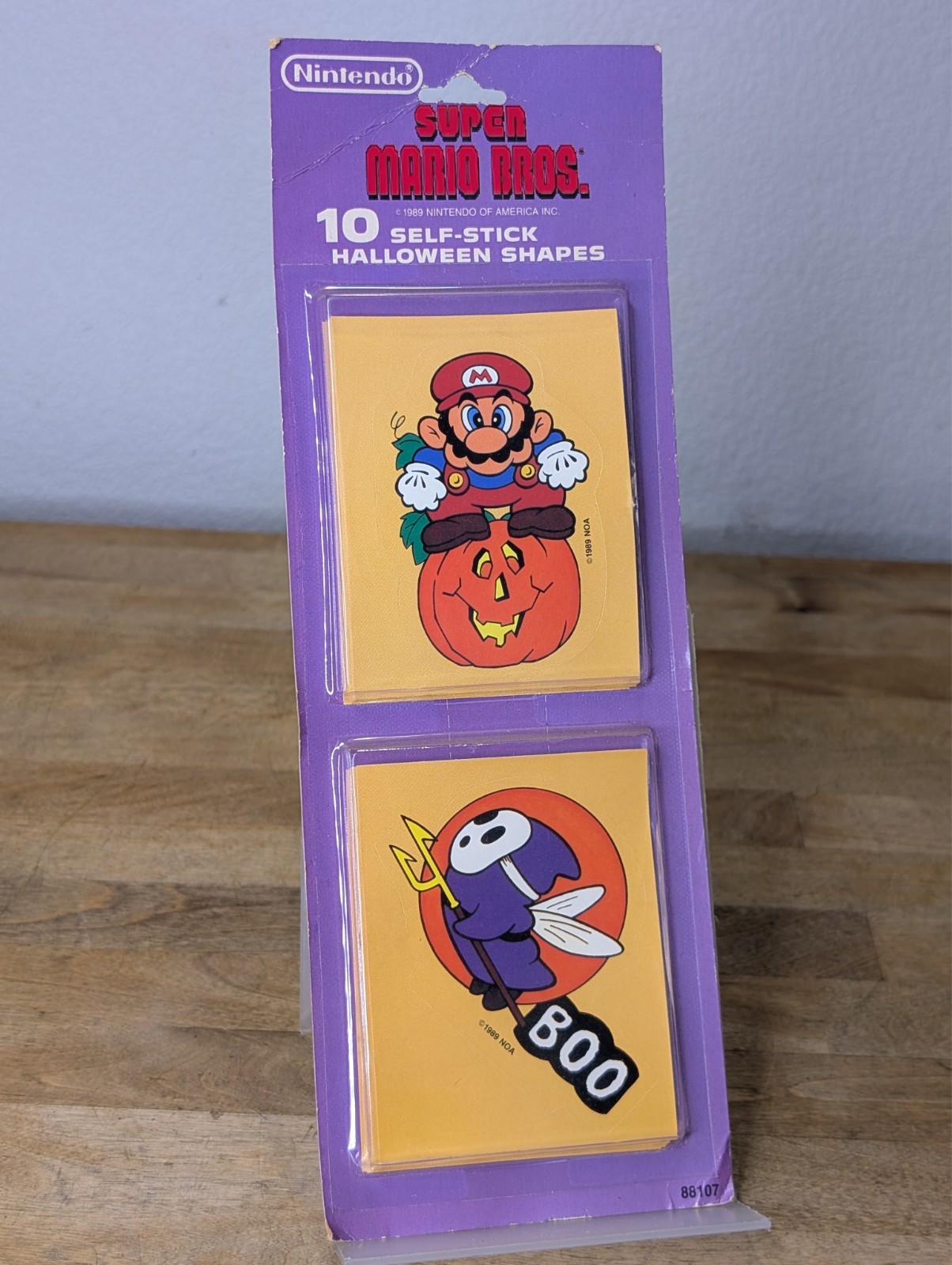 Eureka 1989 Nintendo Super Mario Bros 10 pc Halloween Stickers New Old Stock