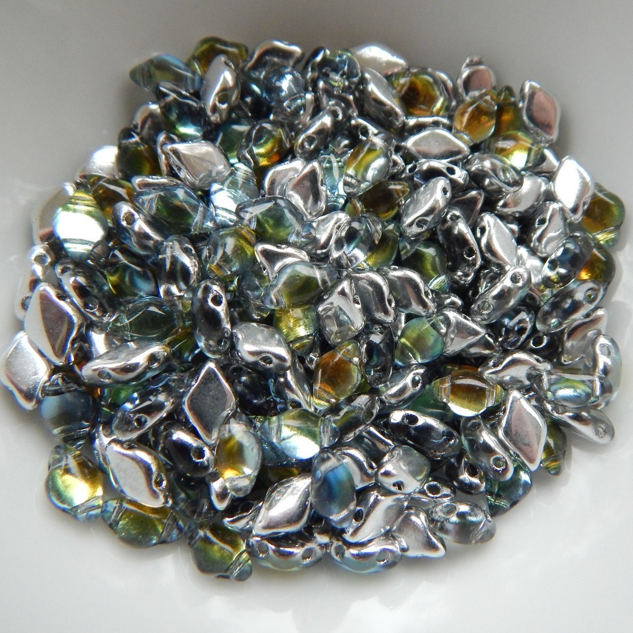 40 Beads – Gemduo Two Hole Beads Backlit Uranium Czech Glass Bead