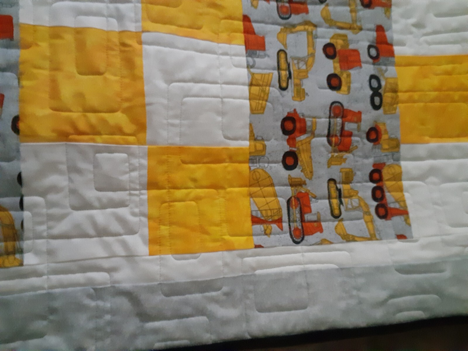 Handmade Construction Theme QUILT NEW USA-made Gift 45×66+/- Chd/all ages