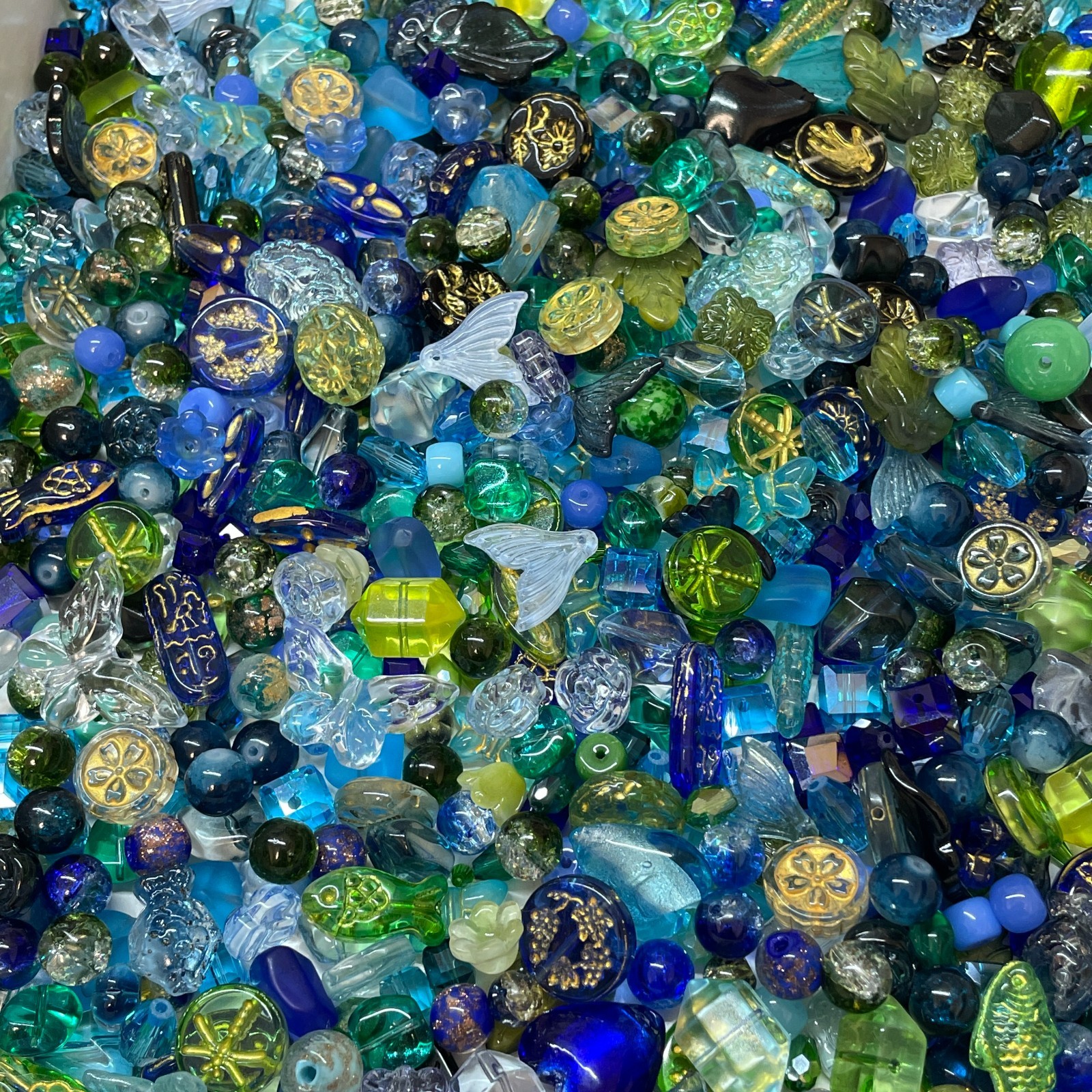 100g Glass beads lot jewelry making mix variety bead supplies Read Description