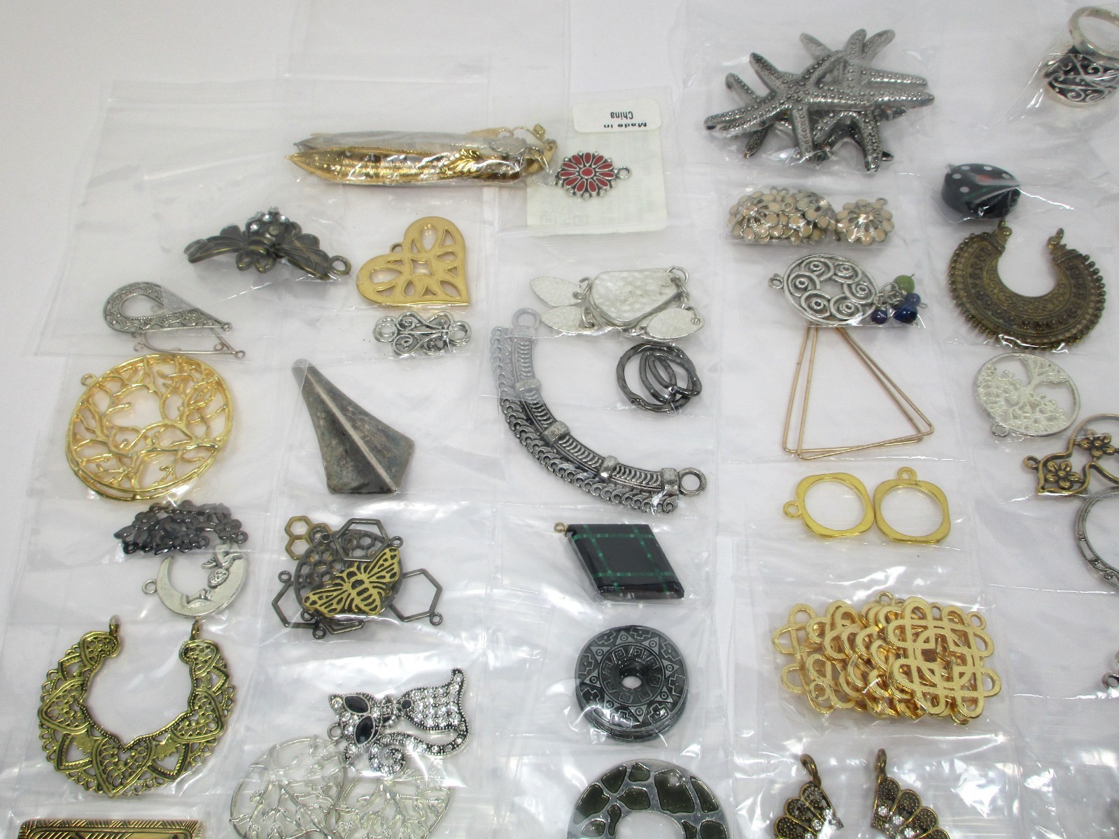 Bulk Lot – Jewelry Making Supplies – 1-1/2 lbs. Assorted Pendants & Findings