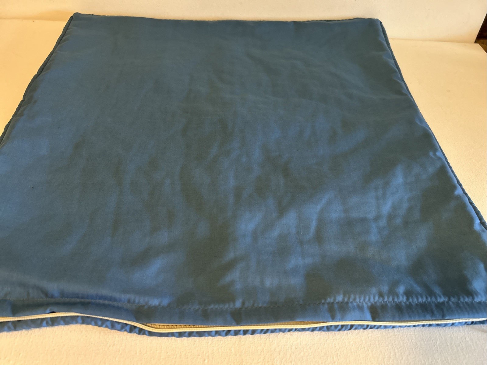 1Hawaiian Handmade Appliqué Pillow Throw Cover– 18/18 Blue Floral Free Shipping
