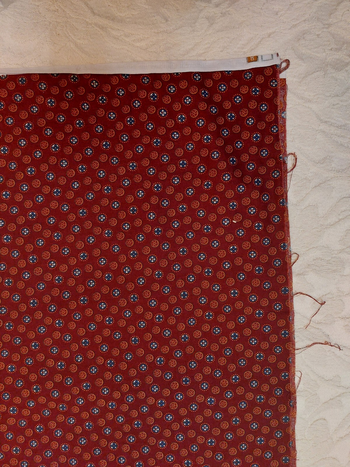Cranston Print Works Abstract Dots 100% Cotton Sewing/Quilting Fabric 44 x 72