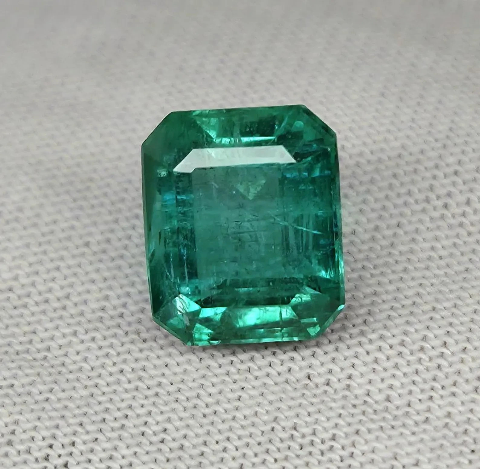 Natural Zambia Emerald 0.75 Cts Emerald Cut 6×5 MM Loose Gemstone For Jewelry