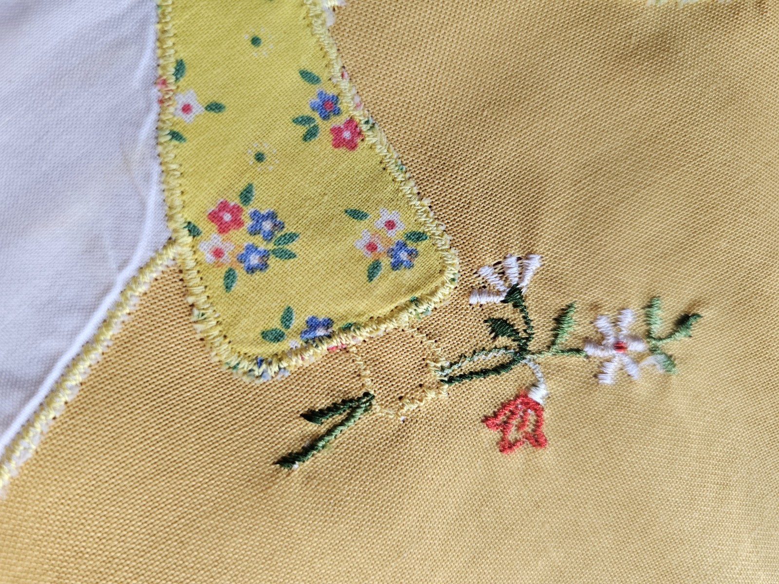 Vintage Red And Yellow Sunbonnet Sue Clothespin Bag Handmade