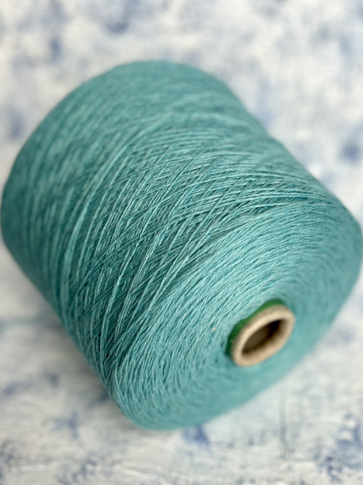 Cashmere/silk/merino 40/40/20% fine yarn 500m/100g (546yrd/3.52oz), per 100g