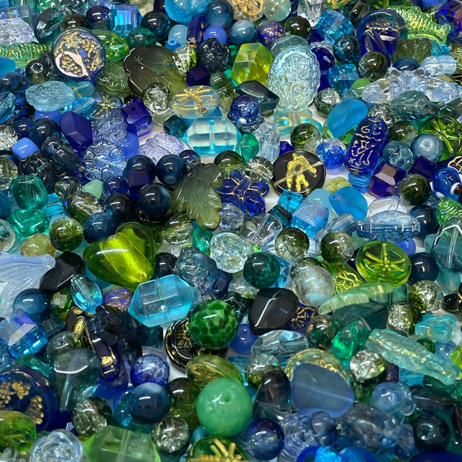 100g Glass beads lot jewelry making mix variety bead supplies Read Description