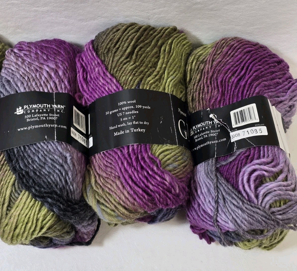4 0008 Plymouth Yarn Company Gina 100% Wool Multicolor Variegated 50g 109y