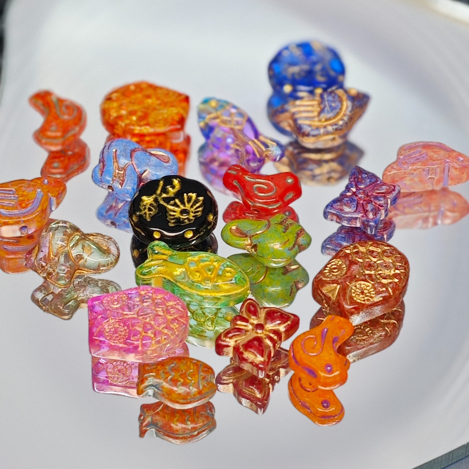 100g Glass beads lot jewelry making mix variety bead supplies Read Description
