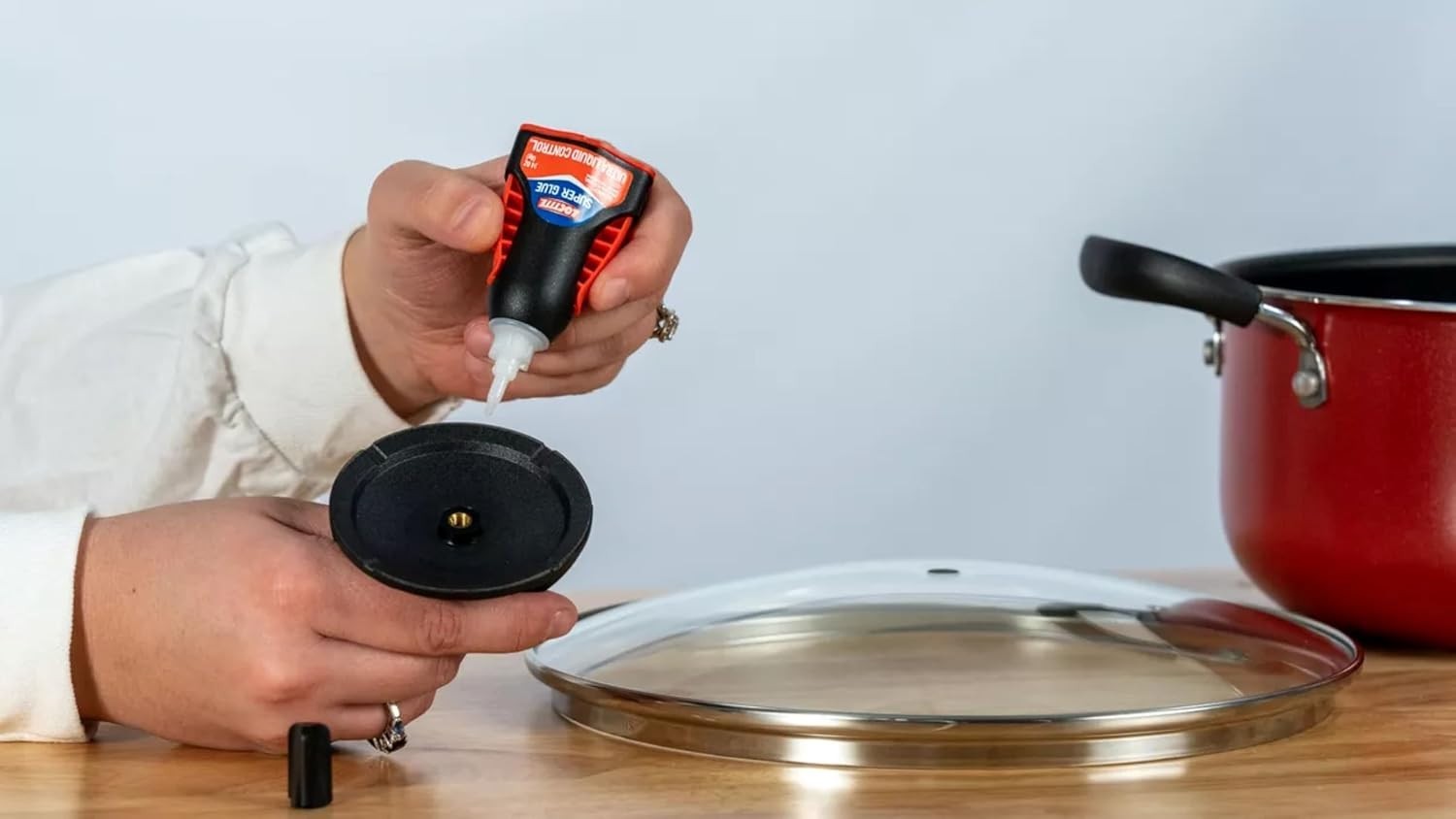 Super Glue Ultra Liquid Control 0.14 fl oz – Precision Adhesive for Repairs