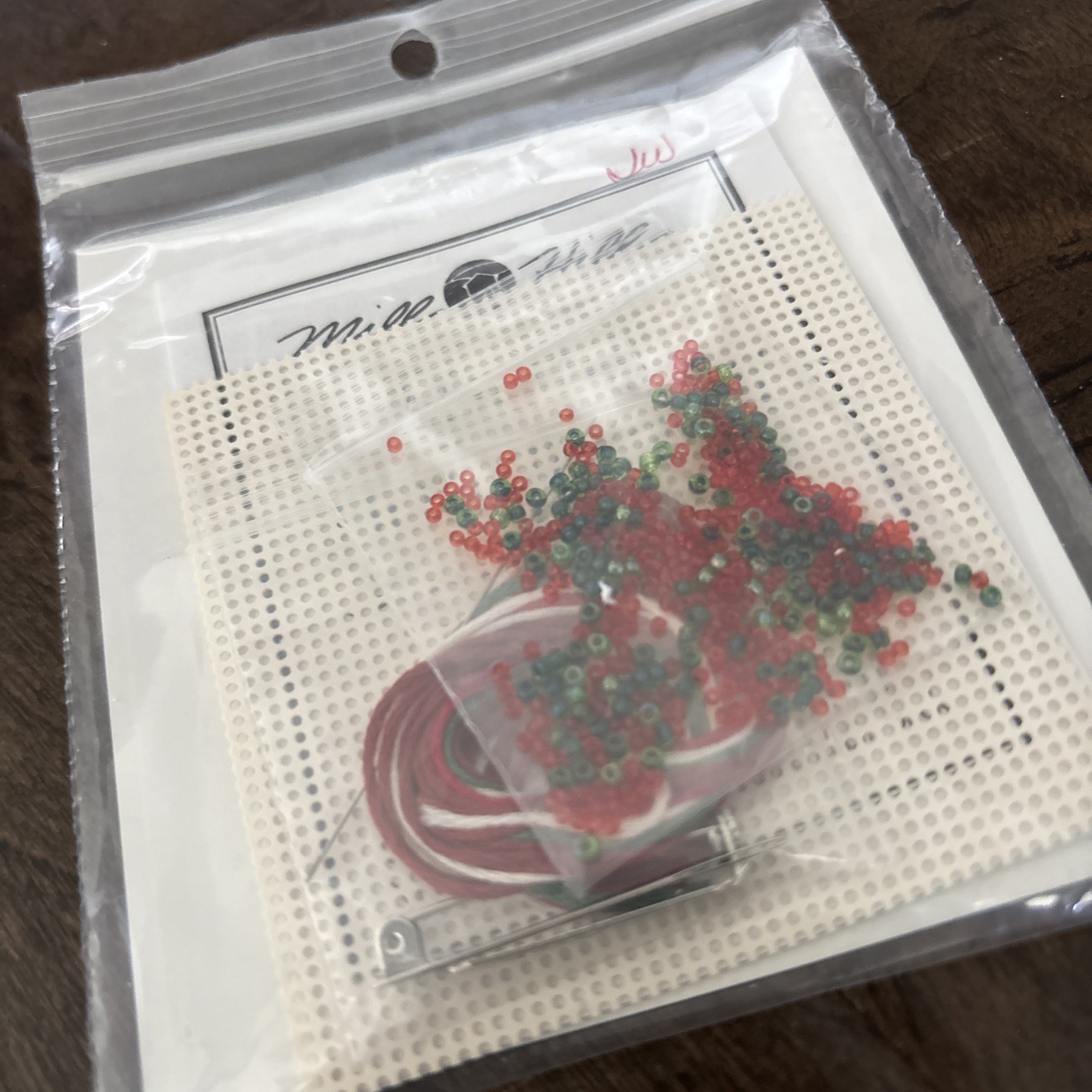 Red Geraniums Spring Bouquet III Mill Hill Counted Glass Bead Kit MHSB31 1994