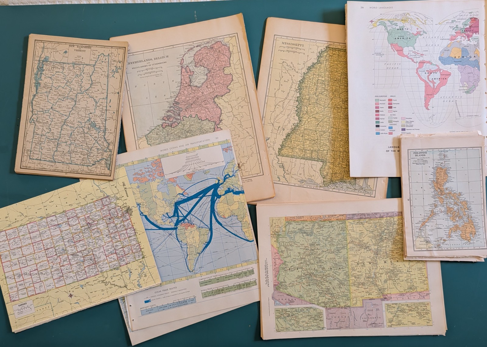25pc Vintage Loose World Atlas Map Pages Ephemera Pack Junk Journal Scrapbook