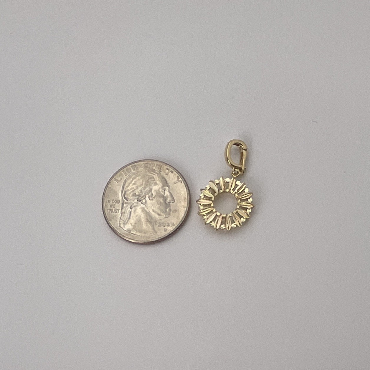 18k Yellow Gold Sun Circle Pendant Charm 2.30g Made in Italy