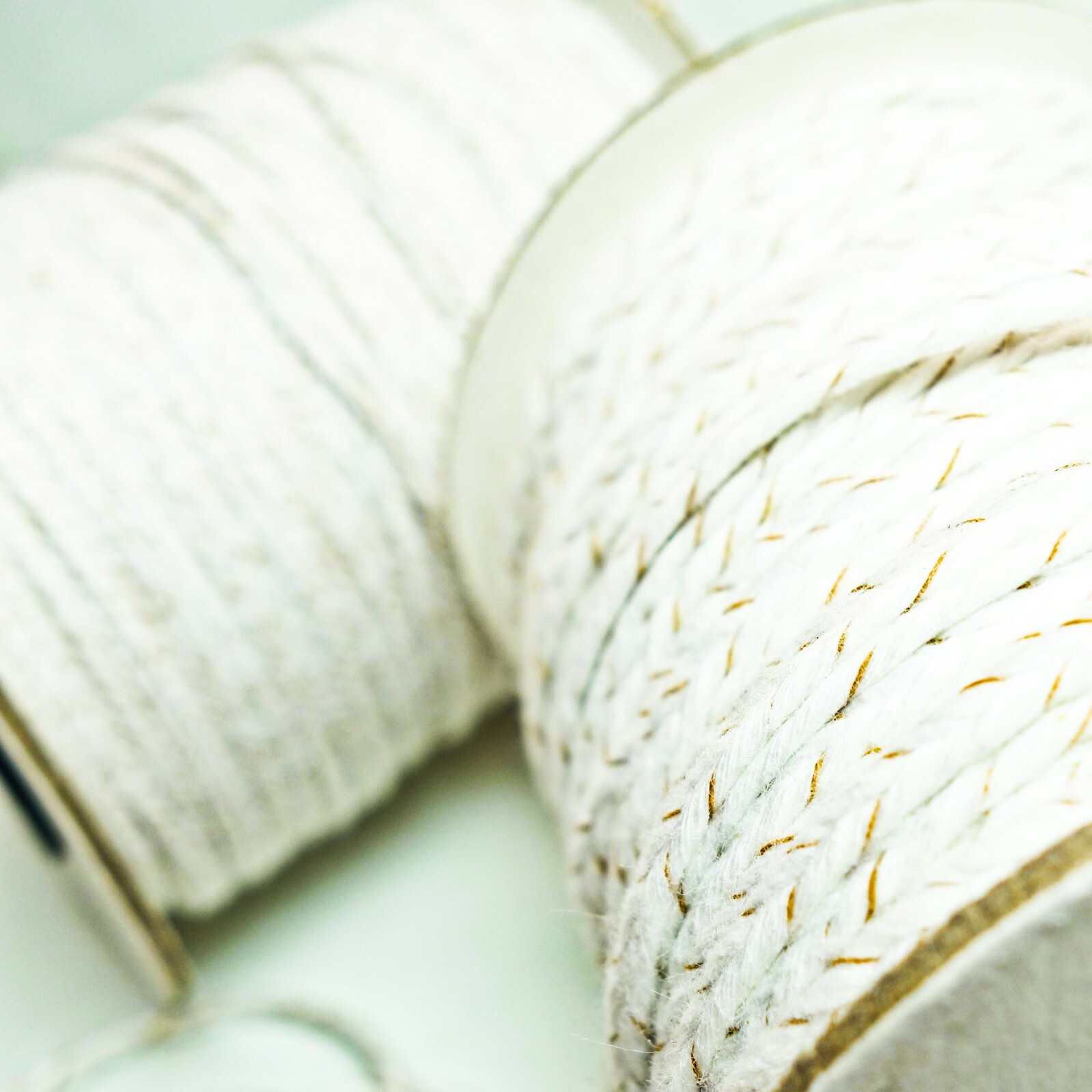 ECO wicks, soywax wicking, soy wax, soy pillar candle making, container candles