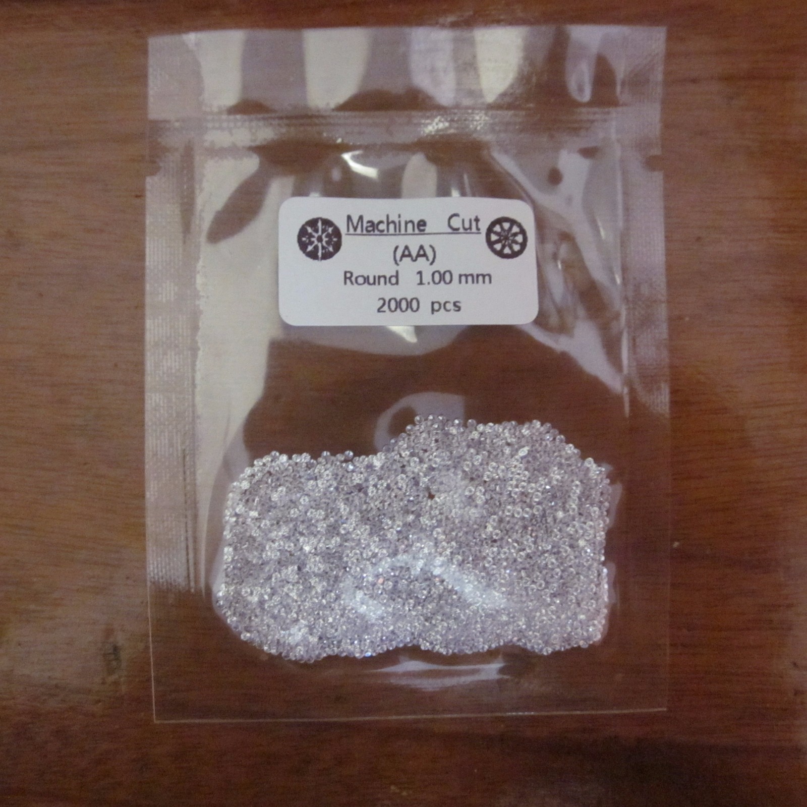 Cubic Zirconia White CZ Round Machine Cut 1.0mm 2000pcs Pack AA Collectible