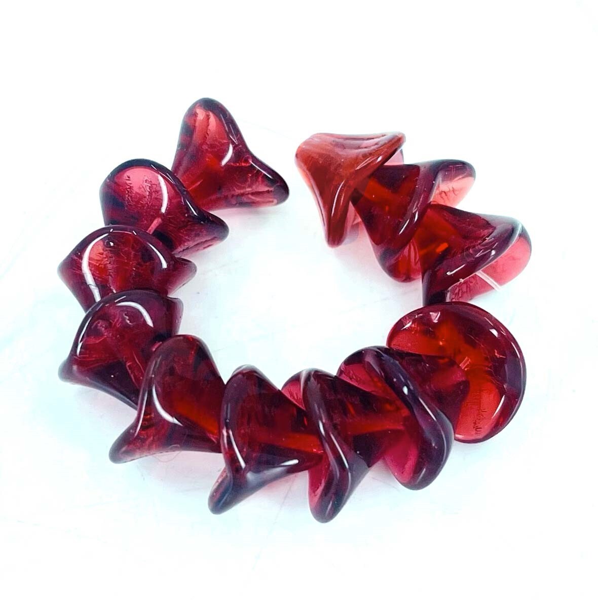 12 Czech Pressed Glass Three Petal Flower Beads – rich Mauve Red 12x9mm