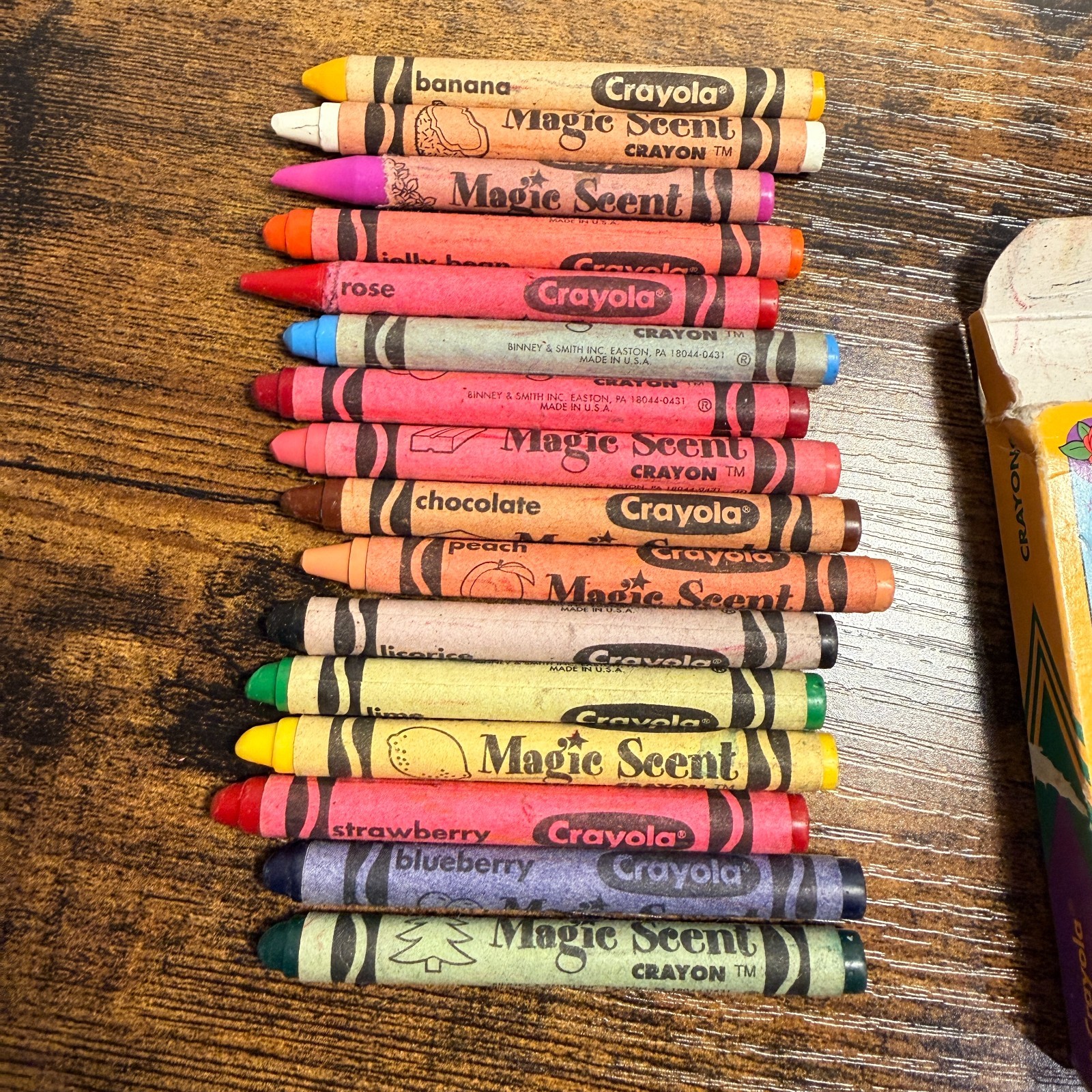 Crayola Magic Scent Crayons 16 ct Vintage 1994 used condition-see description