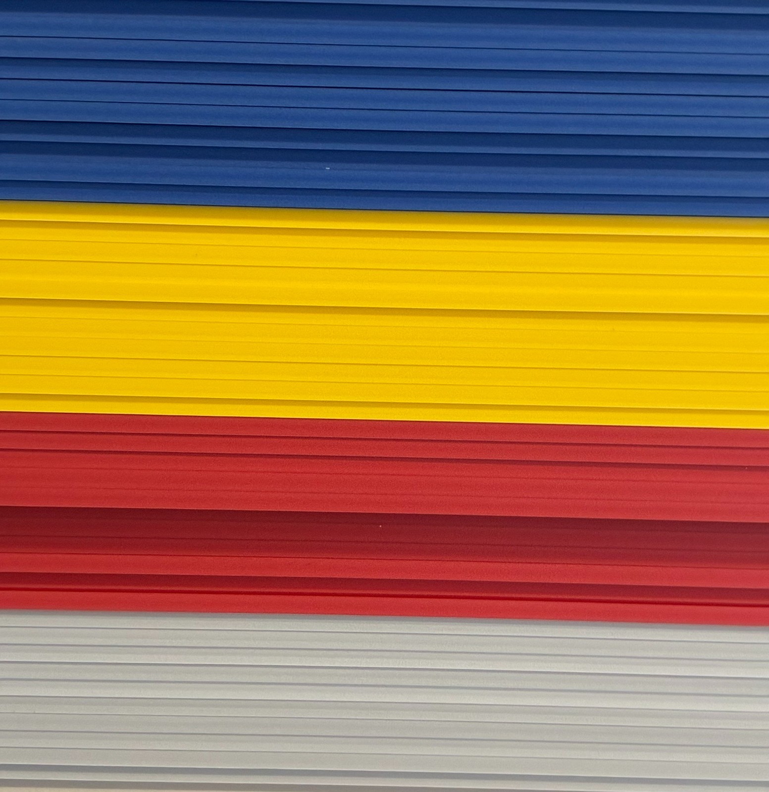 Sintra PVC Foam Circles – 6mm (1/4″) & 3mm (1/8″) thick Assorted Sizes & Colors
