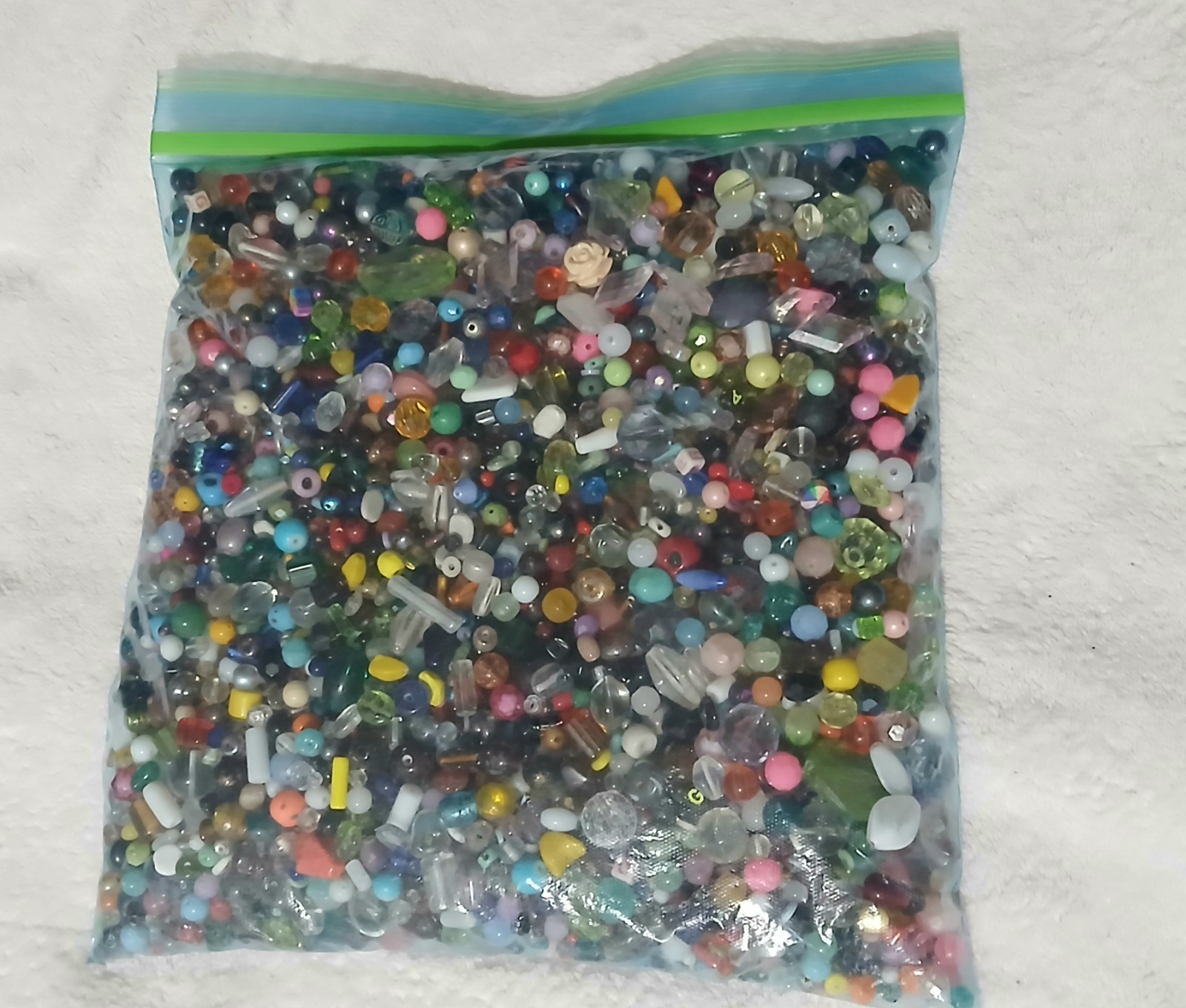 HUGE 5 1/2 Pounds Mixed Loose Beads Bulk Lot for Jewelry Making and DlY Crafts!