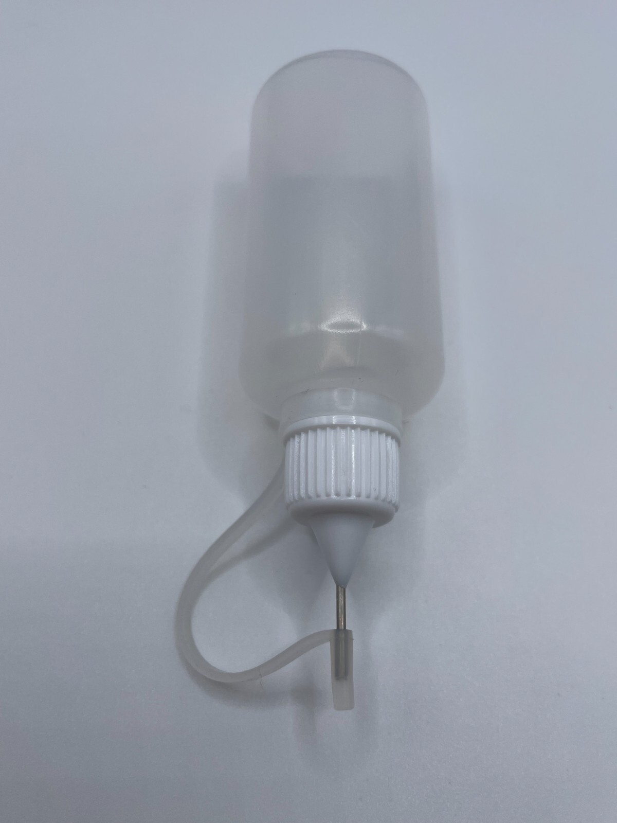 Glue Bottle 30ml Squeeze Plastic with Needle Applicator Great for Repair