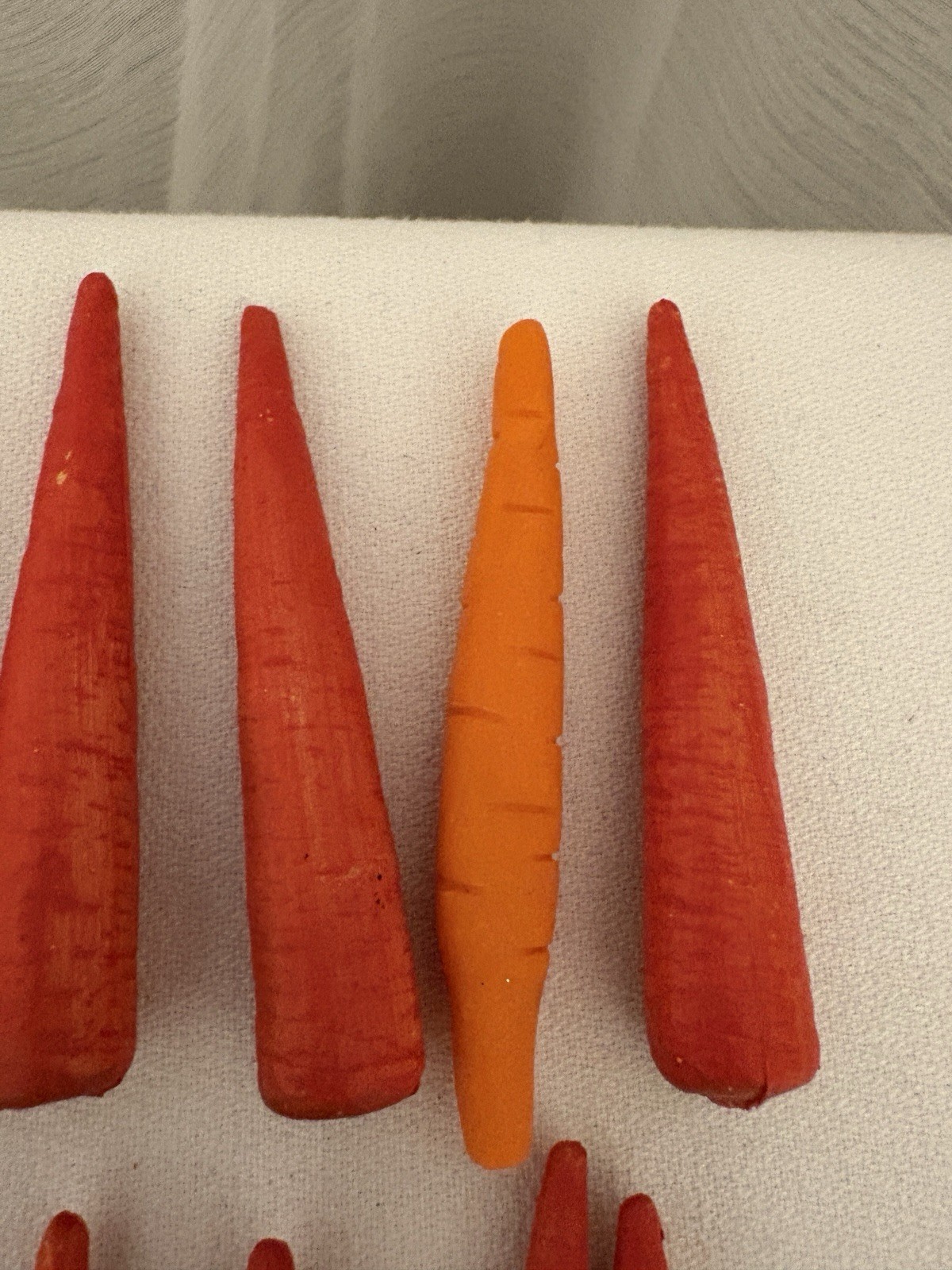 Lot 65 Mini Carrots Realistic Fake Carrot Vegetable Food Plastic Photos Decor