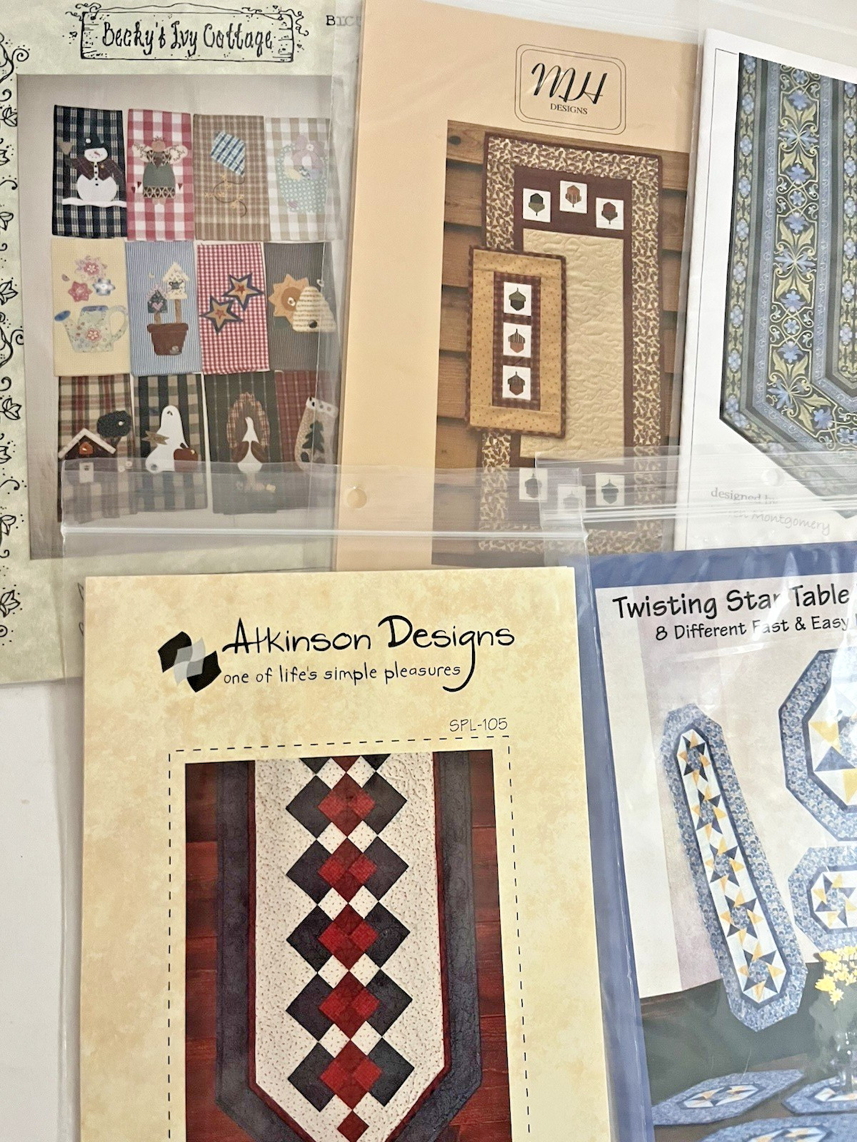Lot 6 QUILT PATTERN Table Runners Seasonal Towels Varies Styles Pieced Applique