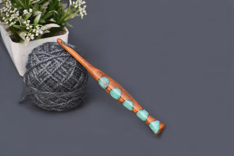 Crochet Hook Set of 7 – Ergonomic Wooden Crochet Hook, HANDMADE Crochet Hook