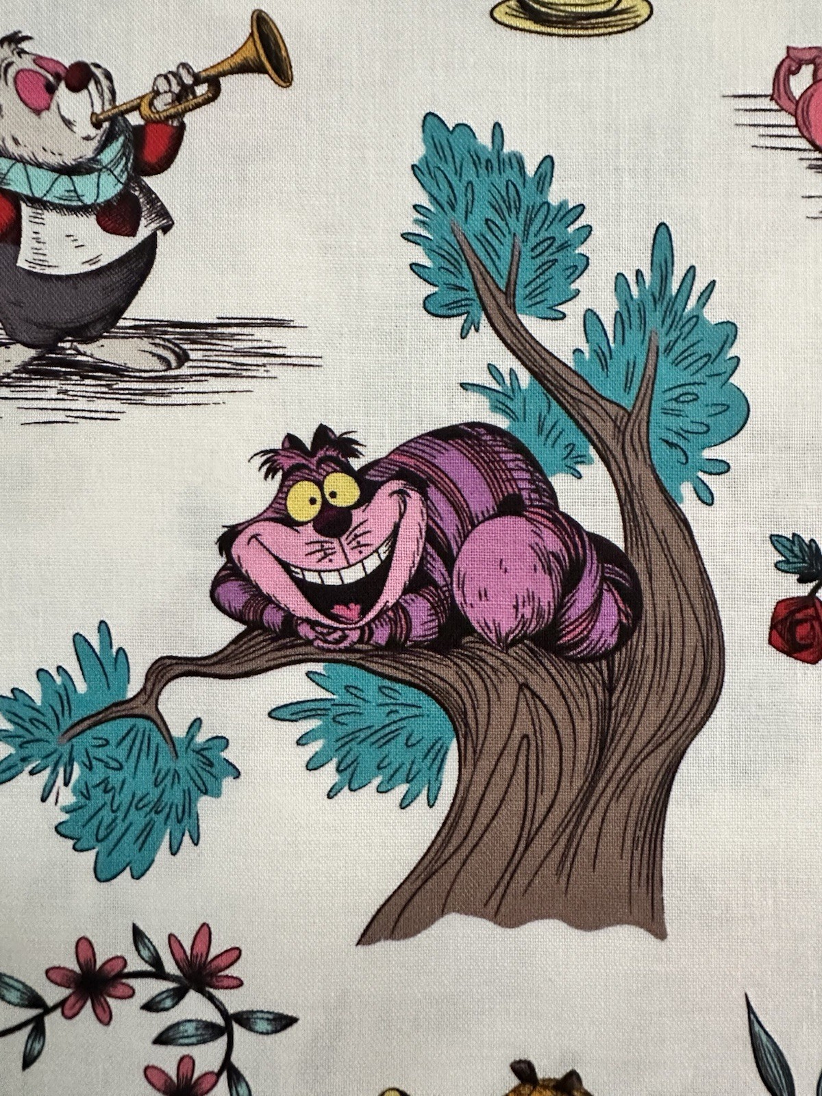 Alice Wonderland White Rabbit Queen/Hearts Mad Hatter Tea Pots Cat 1/3 Y Fabric