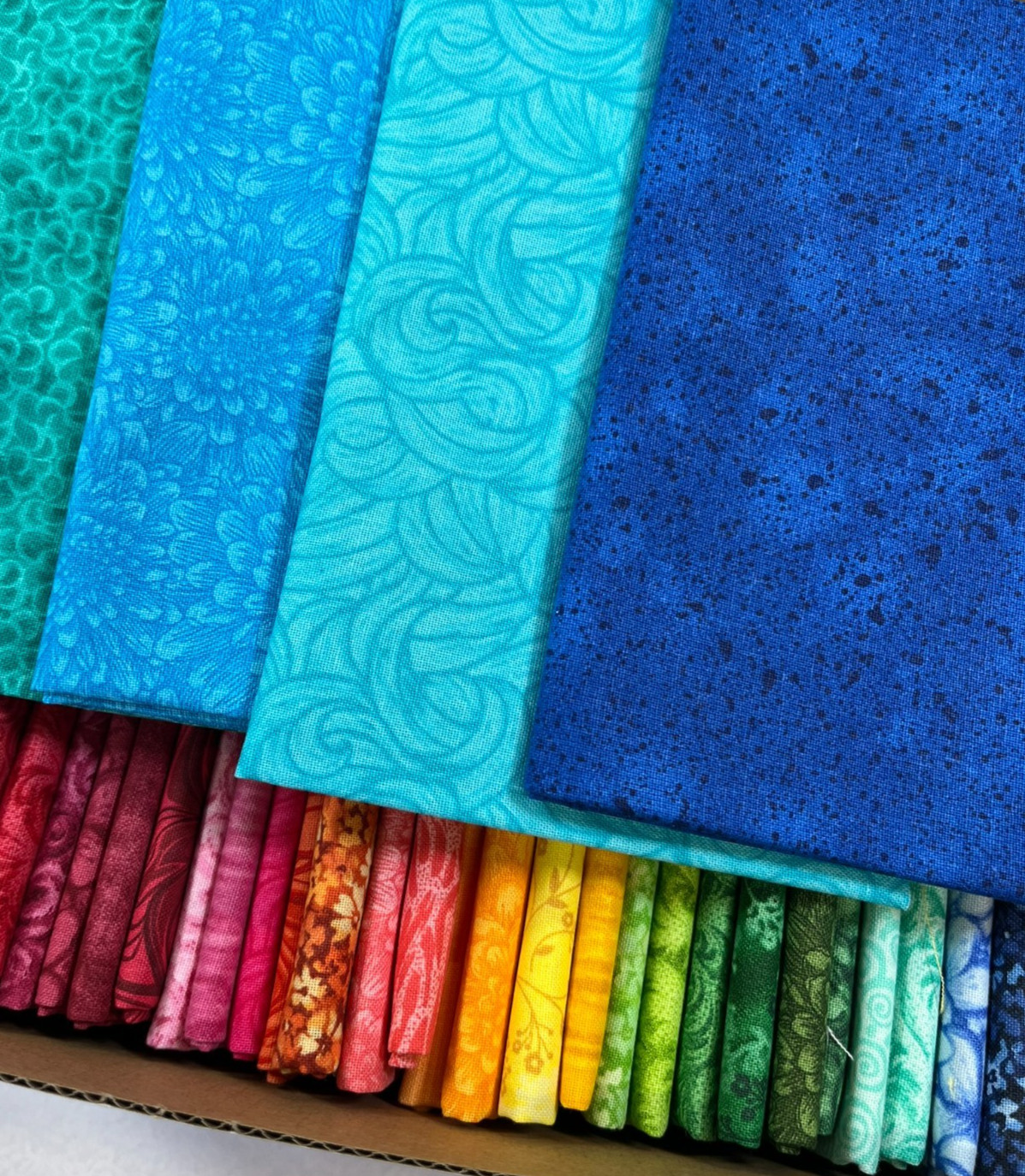 Colorful Blender Fabric Fat Quarters ~ Rainbow Mystery Box ~ 8, 16, 24, 40 or 80