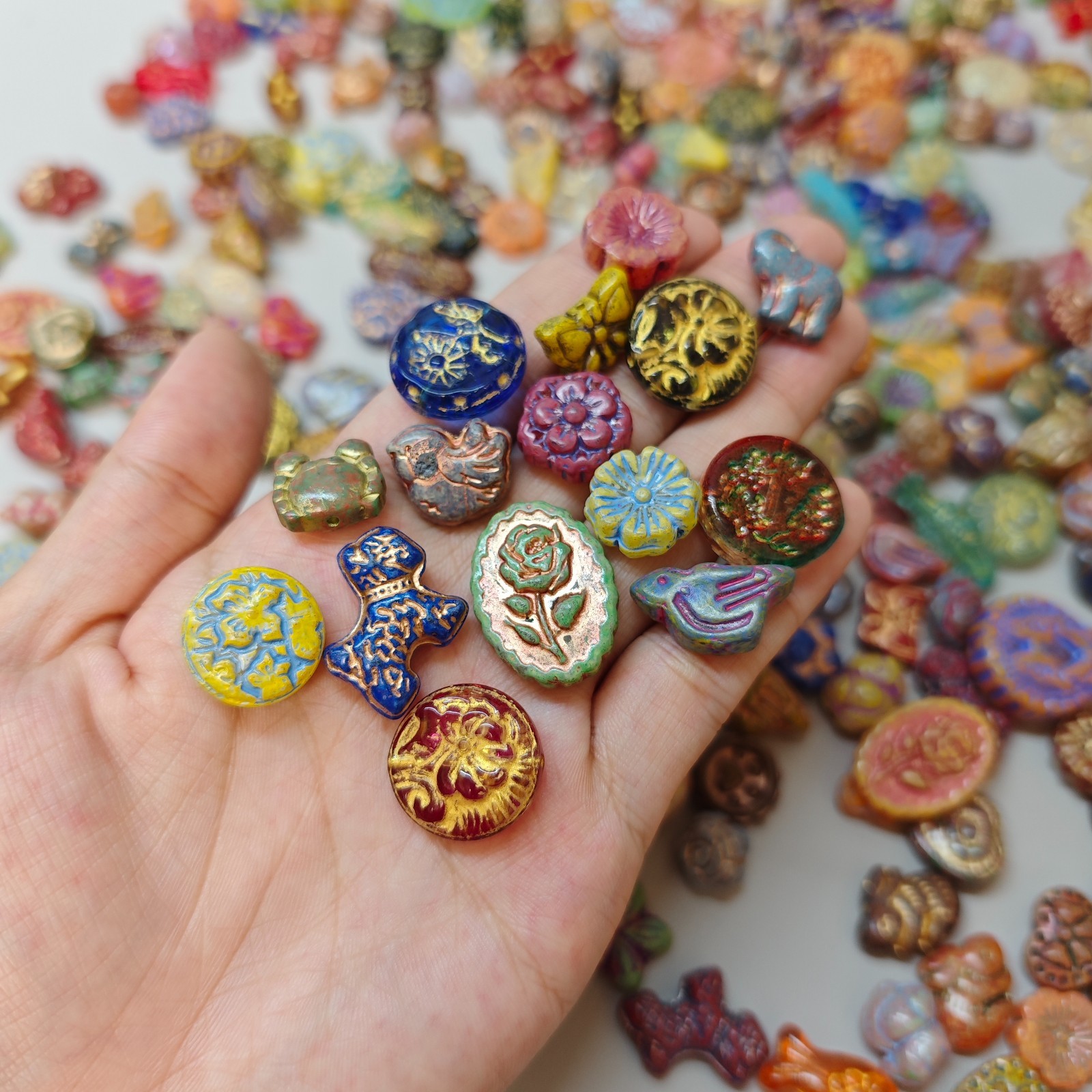 100g Handmade Glass Beads for Jewelry Making – 200 Mixed Styles Assortment