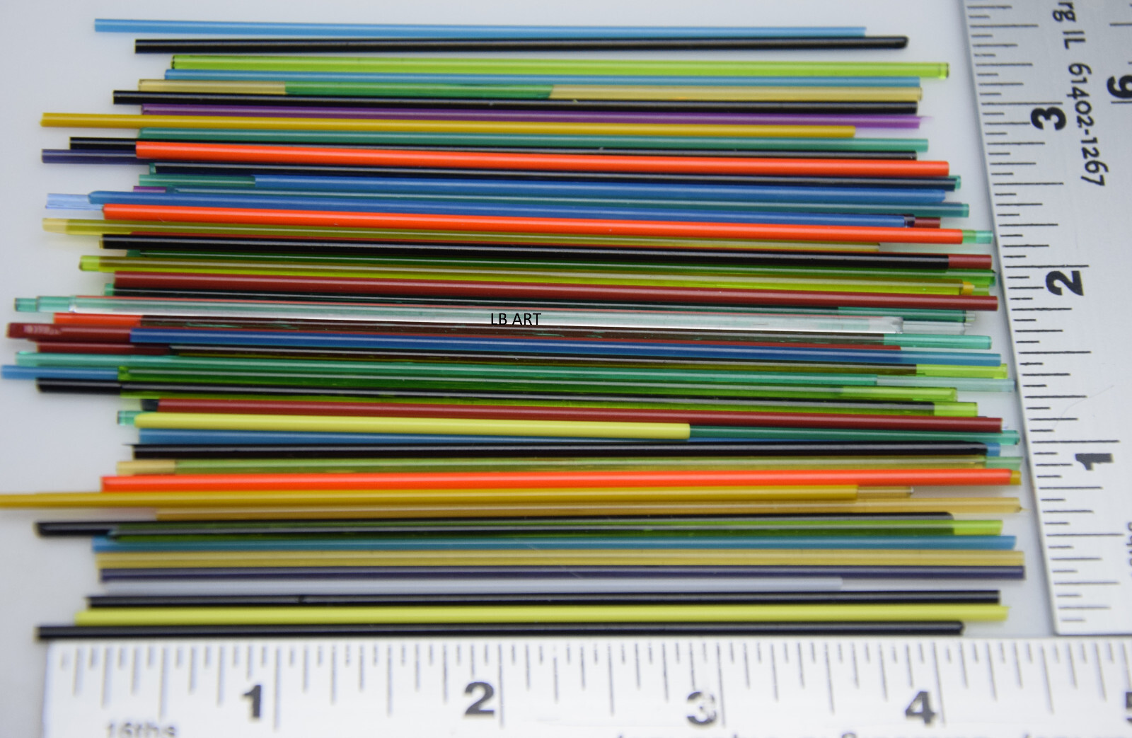 2 OUNCES OF BULLSEYE GLASS ASSORTED COLORS BLEND 1mm SUPER THIN STRINGERS 90 COE