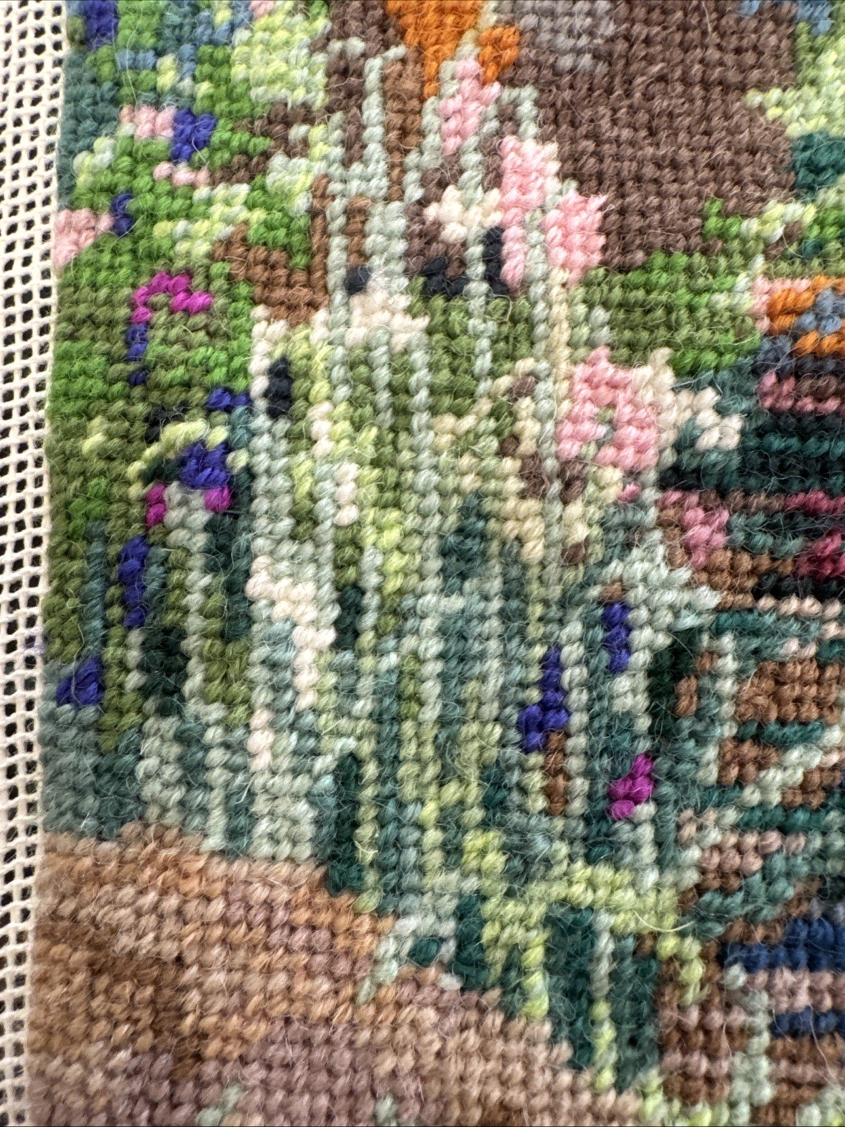 Bucilla Needlepoint #4721 Reflections Completed Cat Lily Pond Flowers Vintage 96