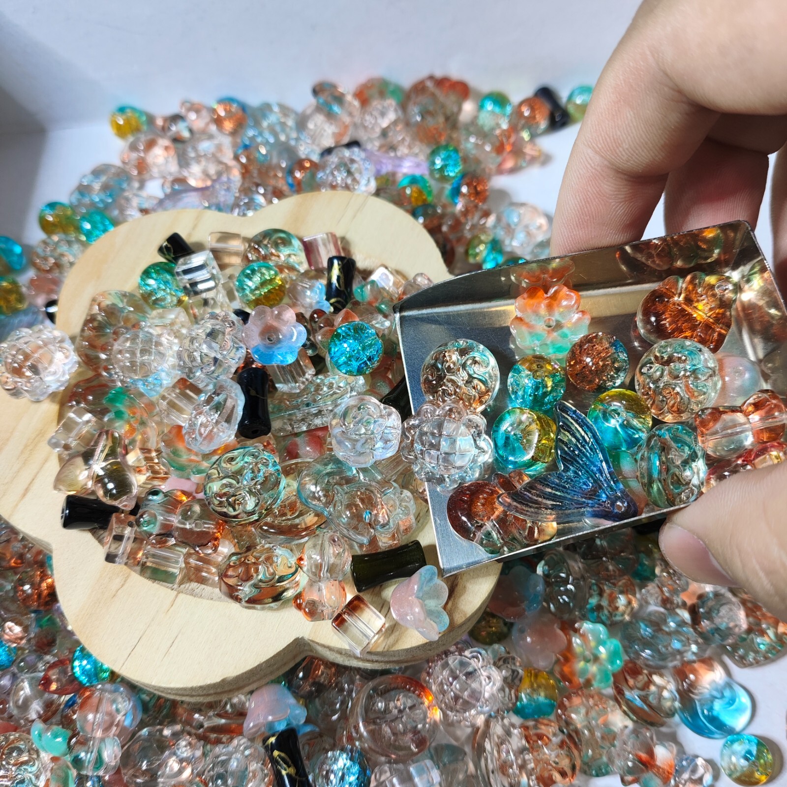 100g Glass beads lot jewelry making mix variety bead supplies Read Description