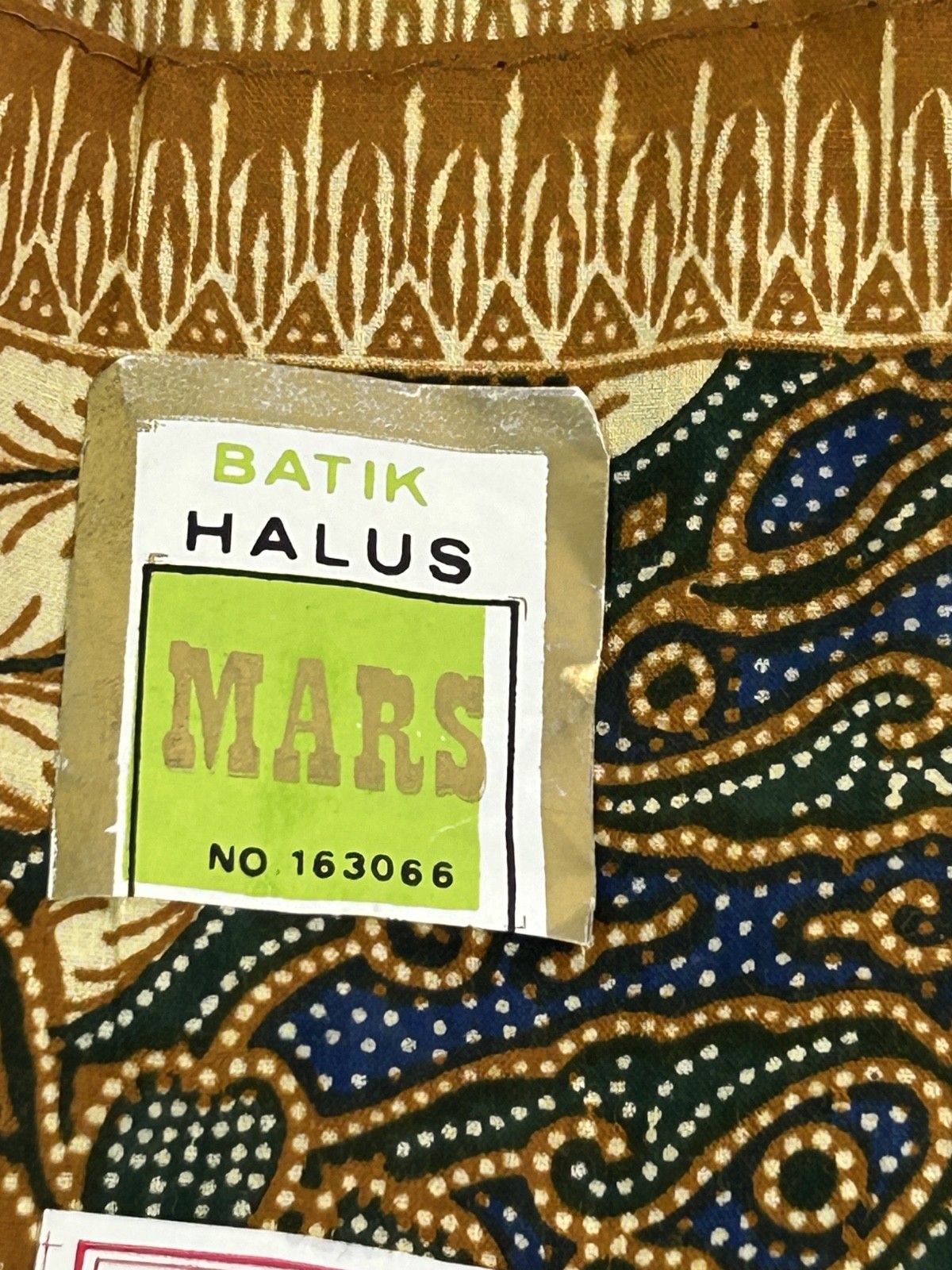 NEW Batik Halus MARS Sarong Cloth Primisima Fabric Material Beautiful 82″x38″ B1