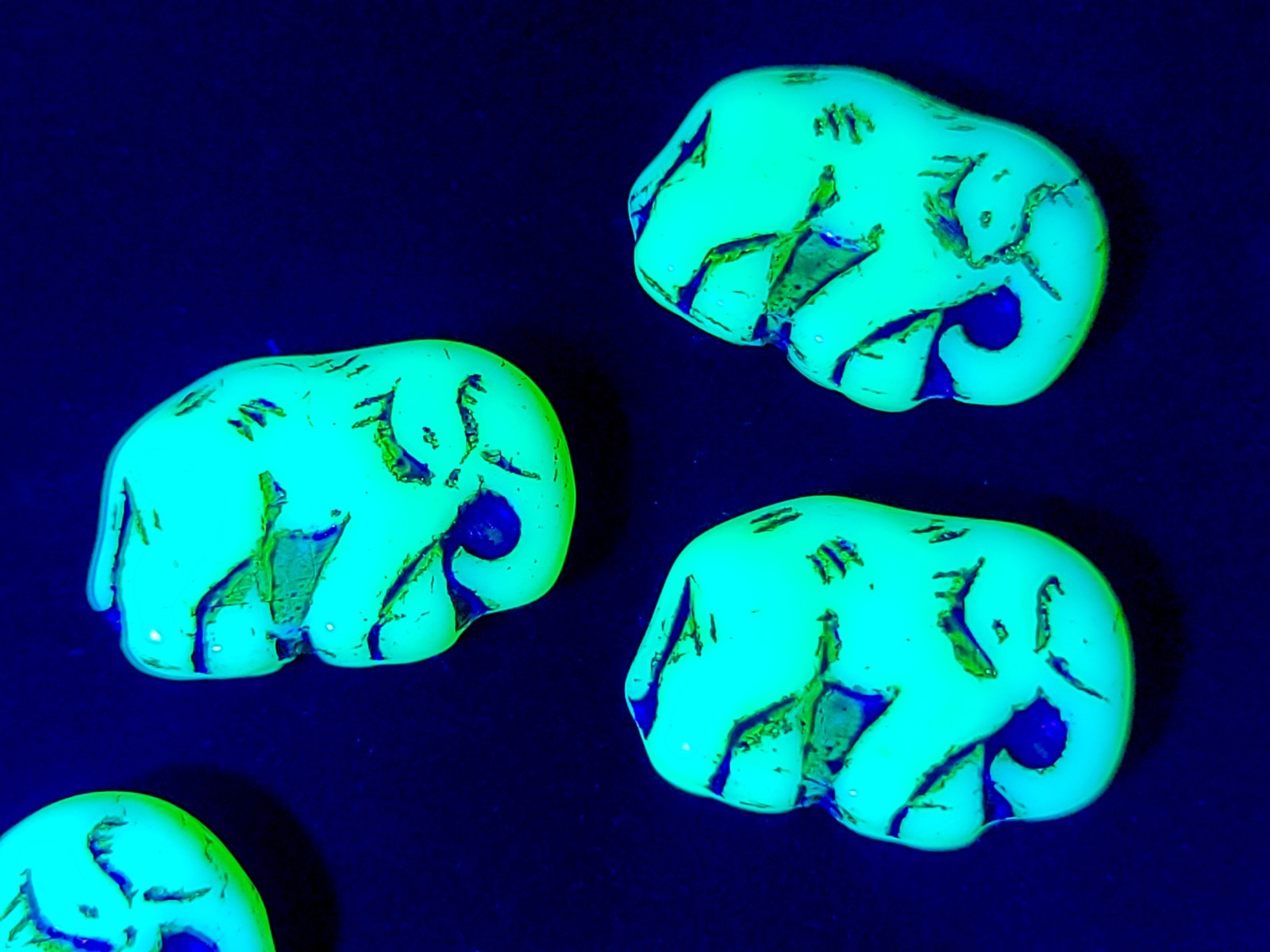 Uranium Glass Elephant Beads 16x23mm Czech Pressed Custard Glass 6pcs