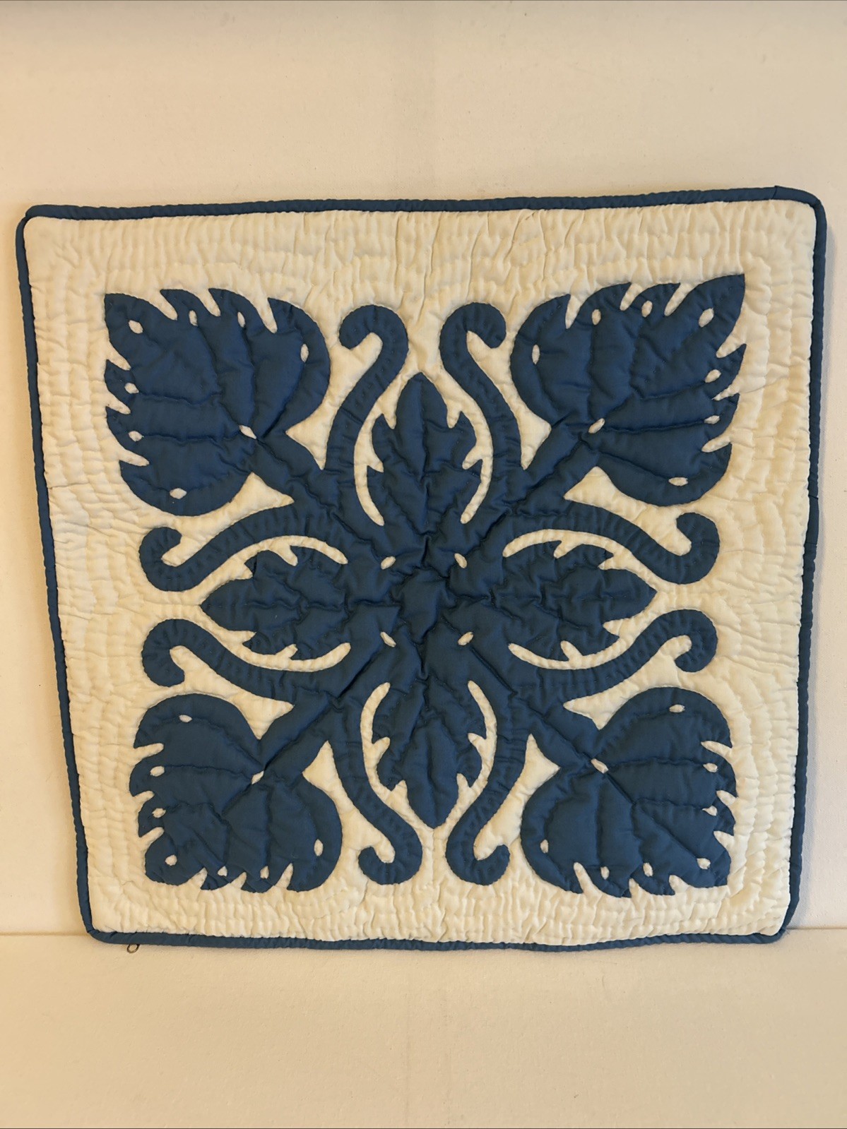 1Hawaiian Handmade Appliqué Pillow Throw Cover– 18/18 Blue Floral Free Shipping
