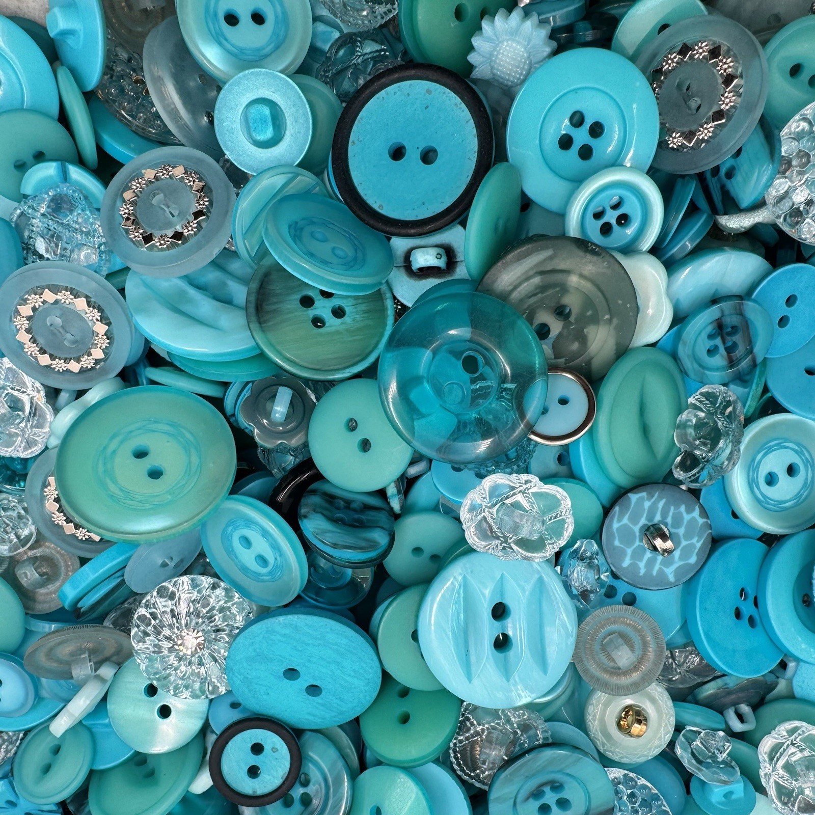New! Incredible Mixed Lot TURQUOISE Premium Buttons All Sizes For Embellishments