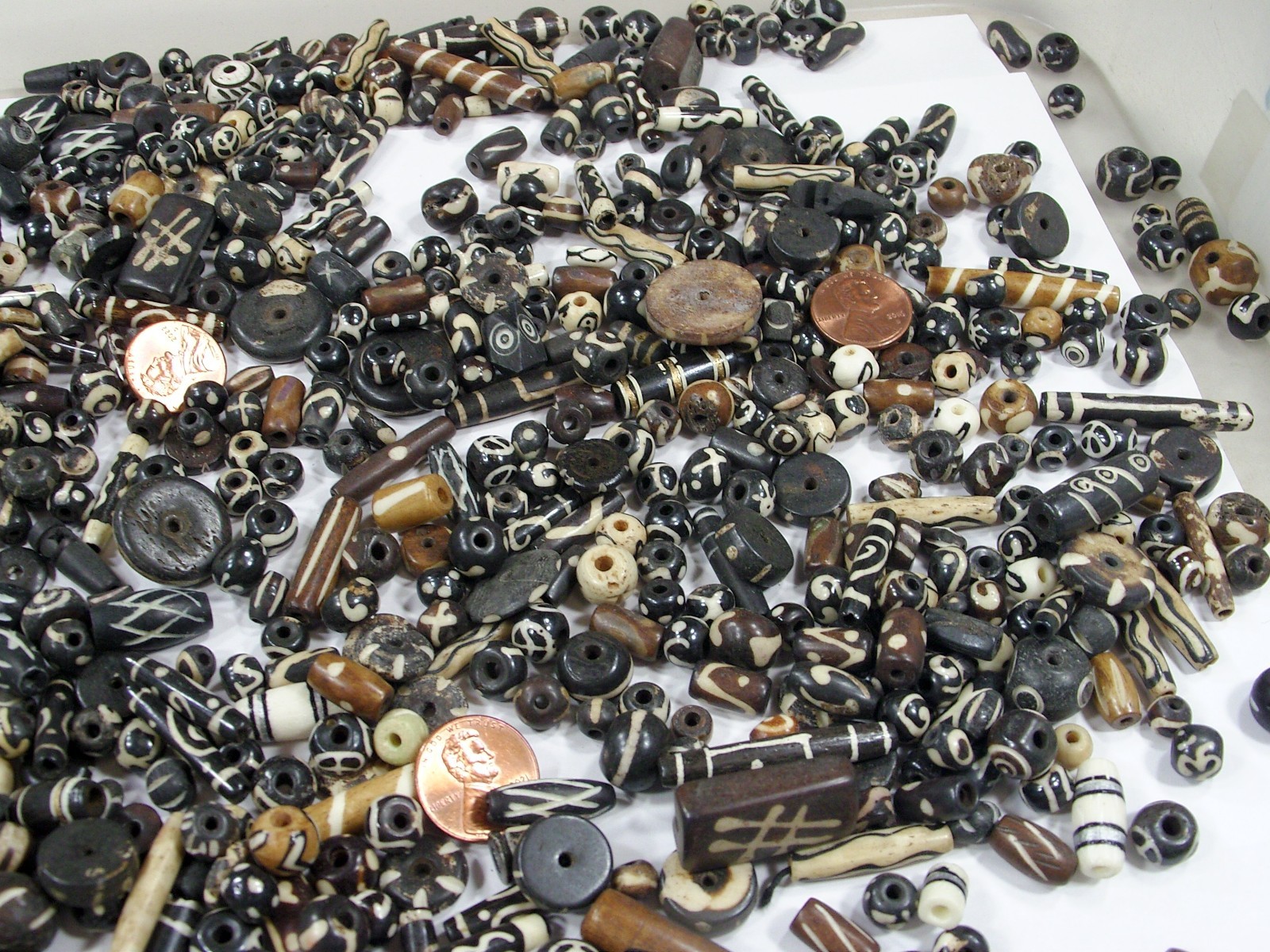 4 Pounds Assorted Water Buffalo Bone Beads / Scrap Pieces / Left Overs Bulk (Z1)