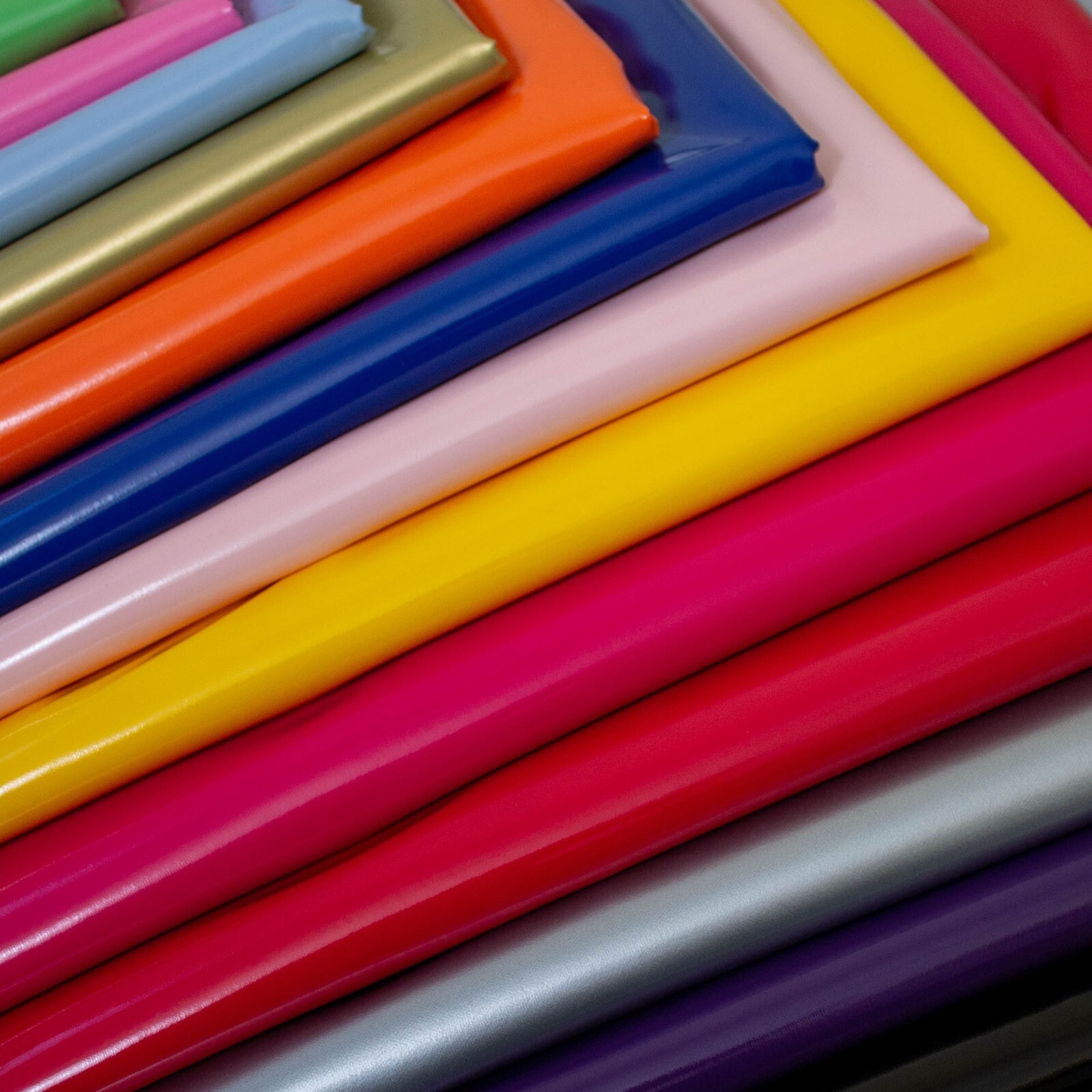 10 Metre Roll PVC Shiny Stretch Fabric – 1 Way Natural stretch – Bulk Price