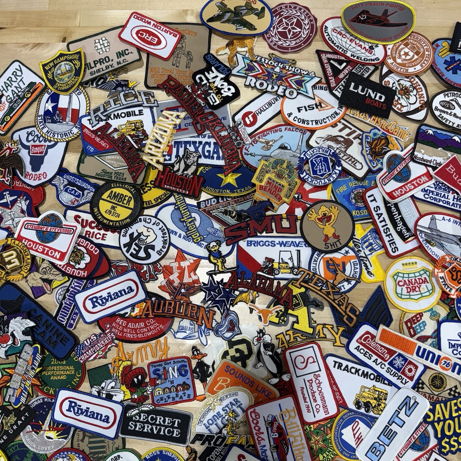 25 lot Random Mix High quality Sew / Iron on Patches Vintage Patches Embroidered