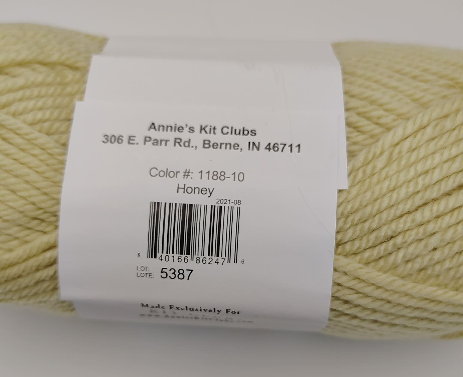 Lot of 4 Annie’s Kit Clubs Pemier Acrylic Yarn Skeins Green Tea, Marigold, Honey