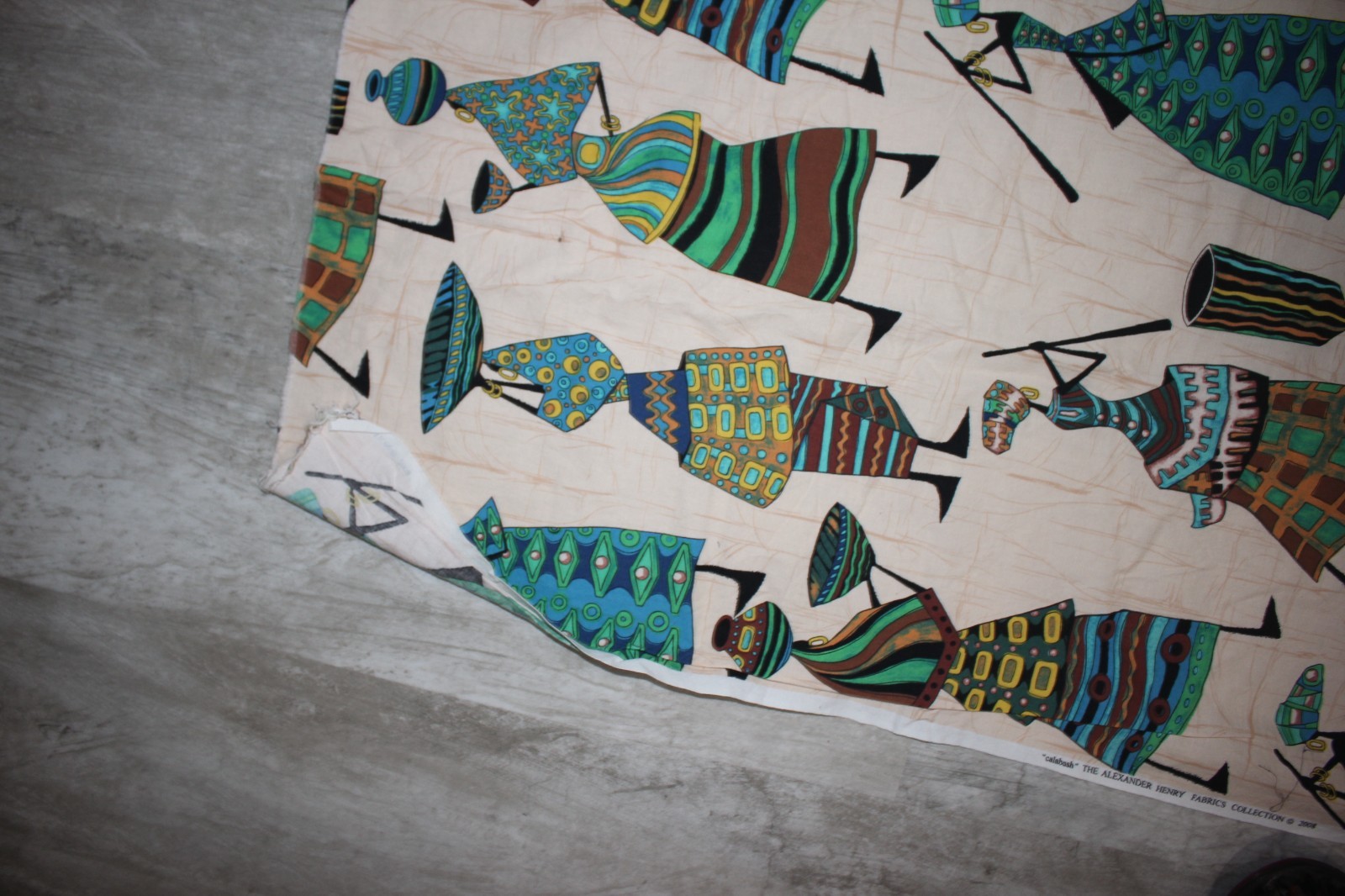 ALEXANDER HENRY 2008 CALABASH AFRICAN WOMEN Cotton Fabric Multicolor 41″ x 110″